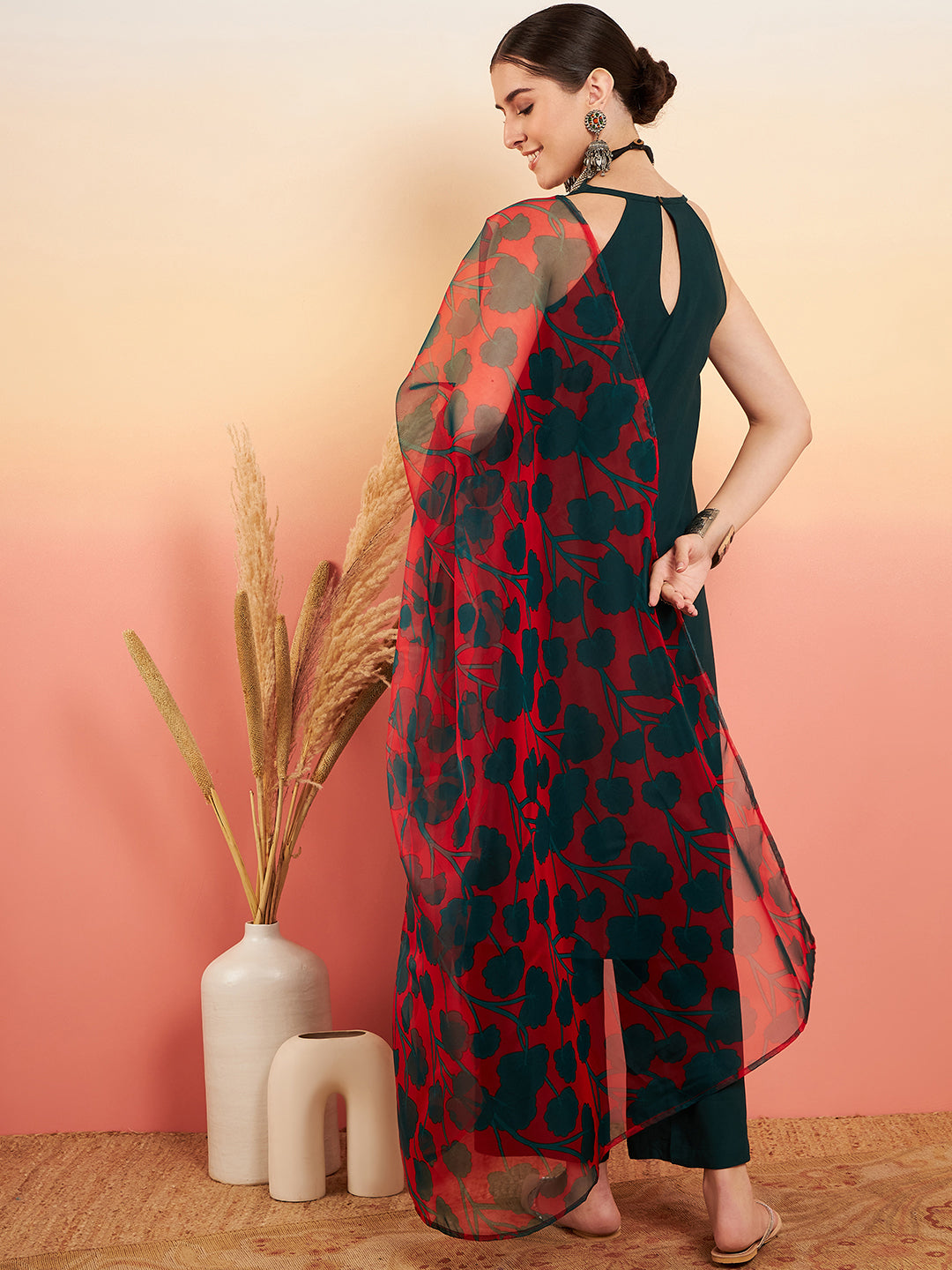 InWeave Women's Dark Green Neck Patti Halter Kurta Set Red Green Or Dupatta - Swadesiicart