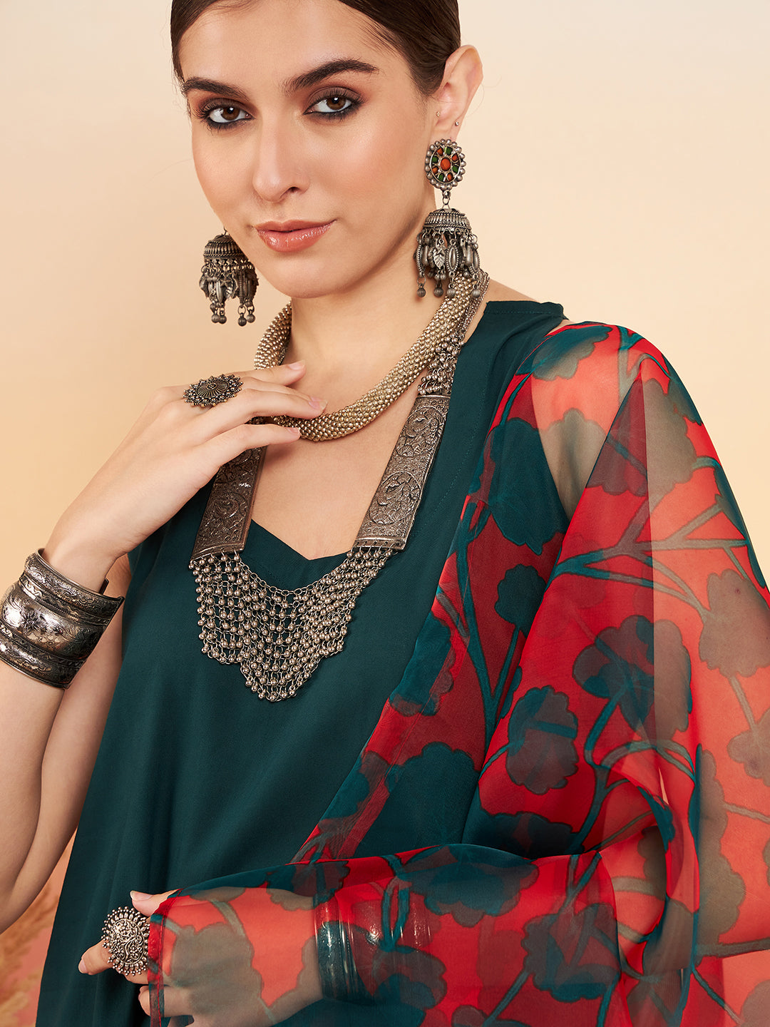 InWeave Women's Dark Green Neck Patti Halter Kurta Set Red Green Or Dupatta - Swadesiicart