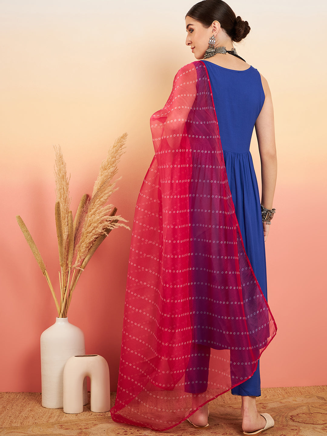 InWeave Women's Ink Blue Sleeveless Flared Kurta Set Fuschia Ba Or Dupatta - Swadesiicart