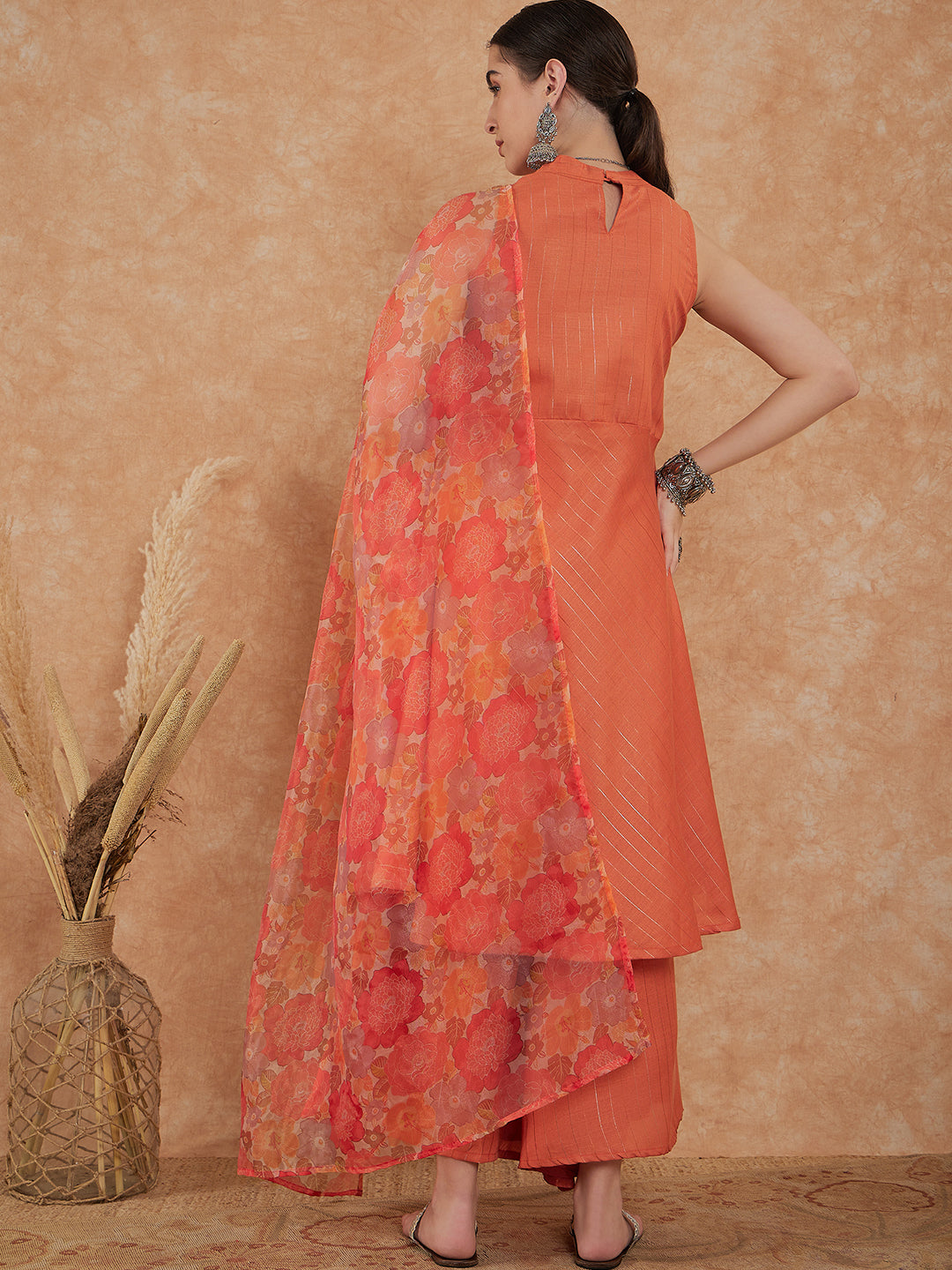 InWeave Women's Light Rust Lurex Kurta Set W Orange Big Or Dupatta - Swadesiicart