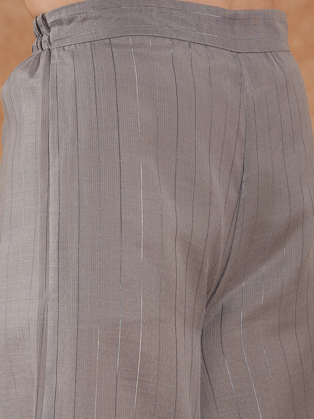 InWeave Women's Light Grey Lurex Kurta Set Multi Garden Or Dupatta - Swadesiicart