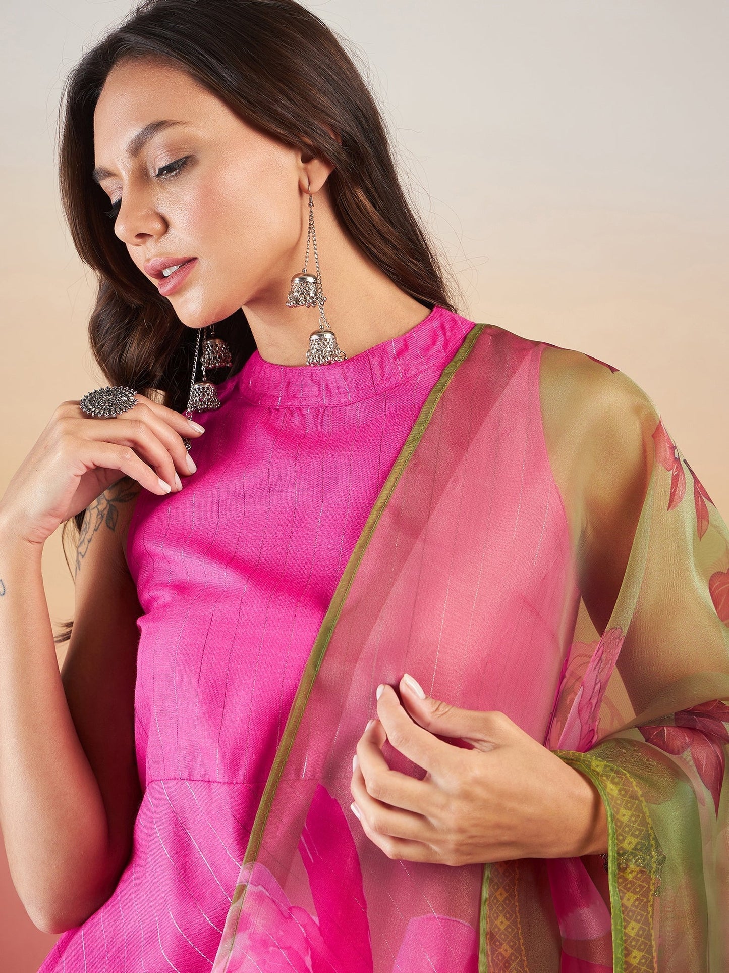 InWeave Fuchsia Olive Lurex Set - Swadesiicart
