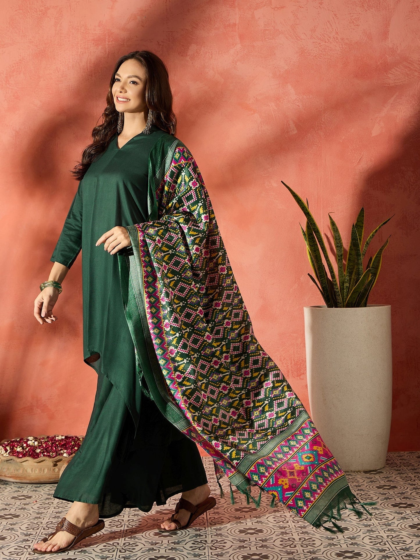 InWeave Dark Green Mandarin Patola Kurta Set - Swadesiicart