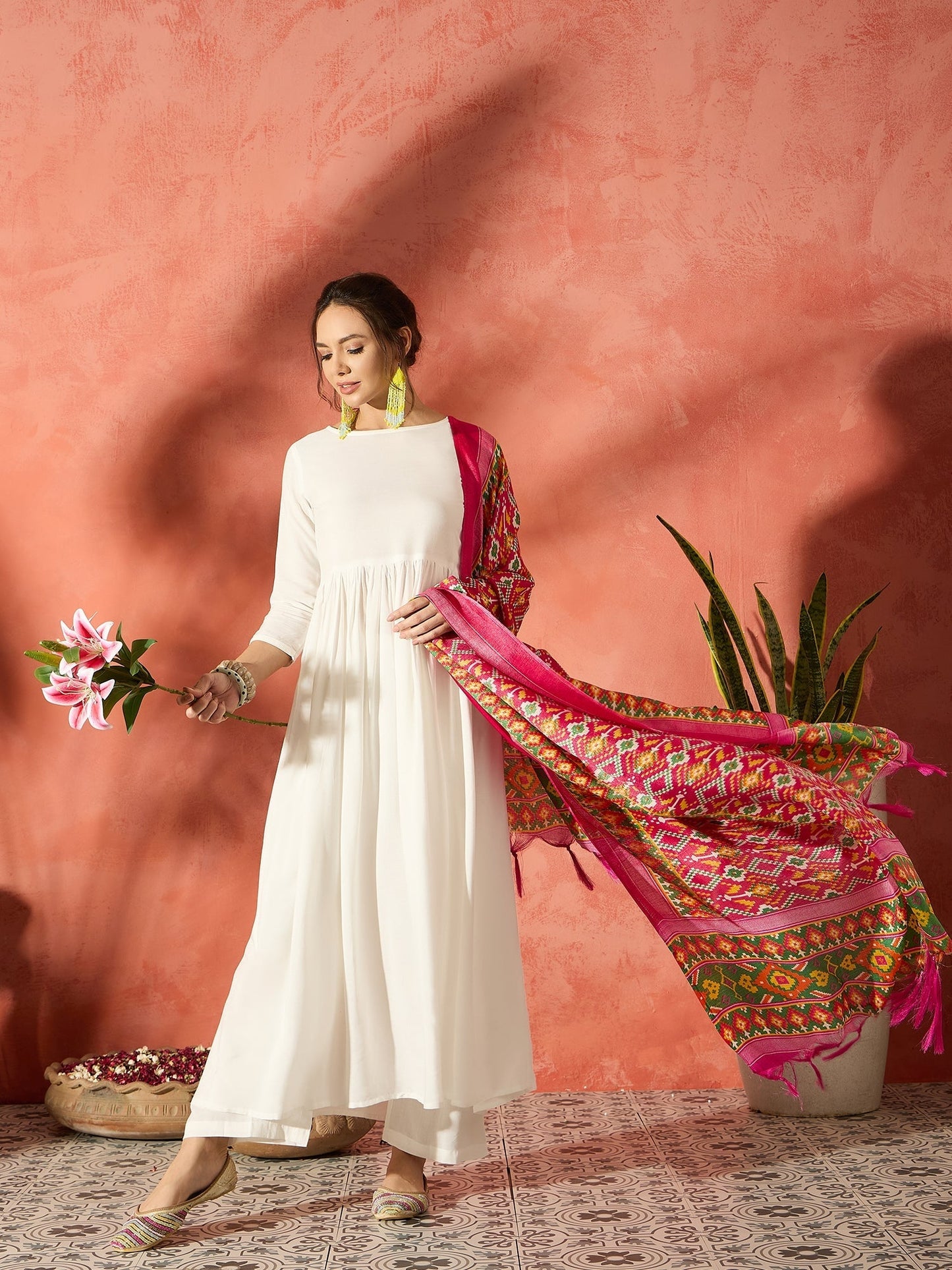 InWeave White Anarkali Patola Kurta Set - Swadesiicart