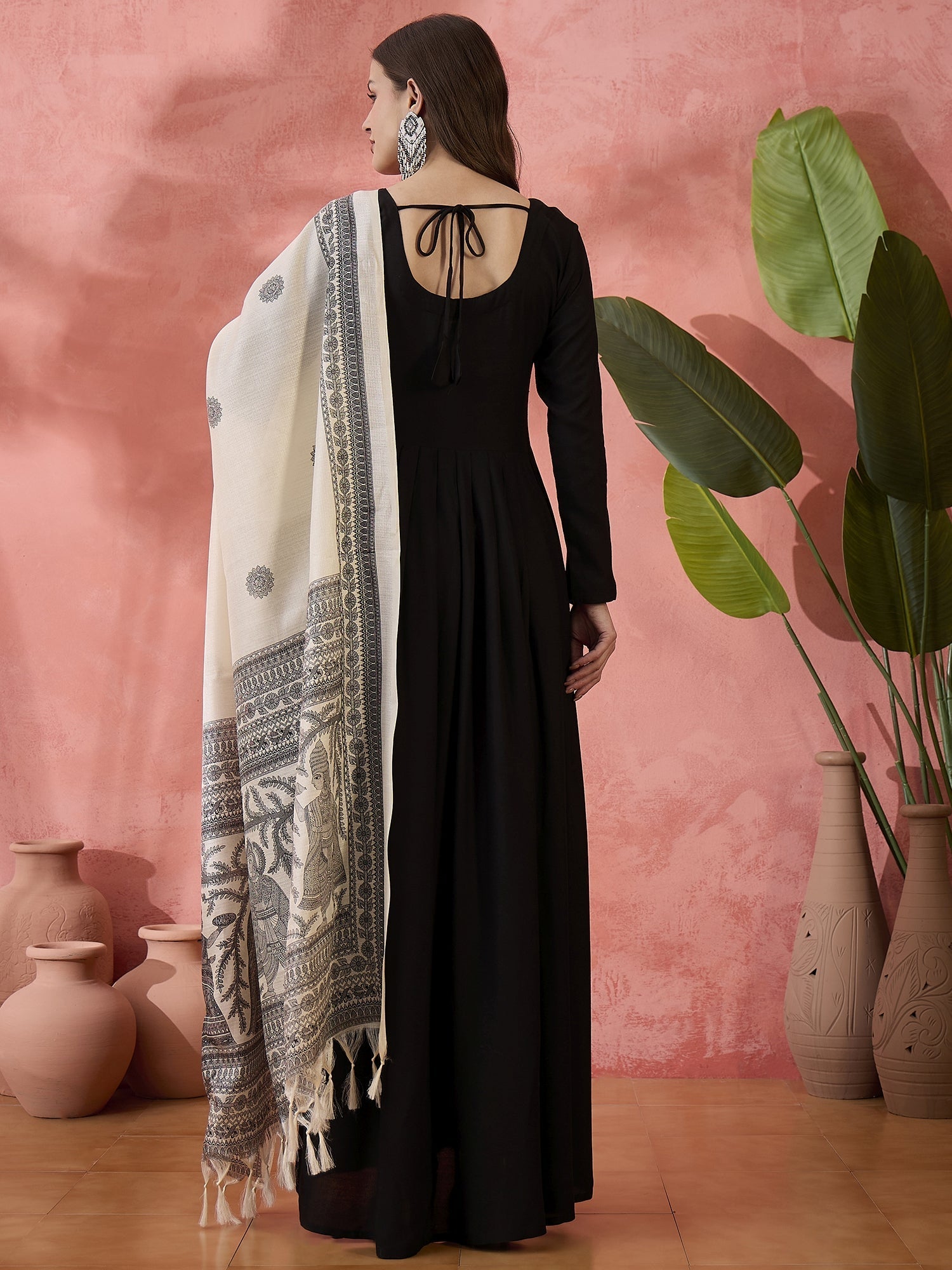 InWeave Black Sweetheart Kurta With Dupatta - Swadesiicart