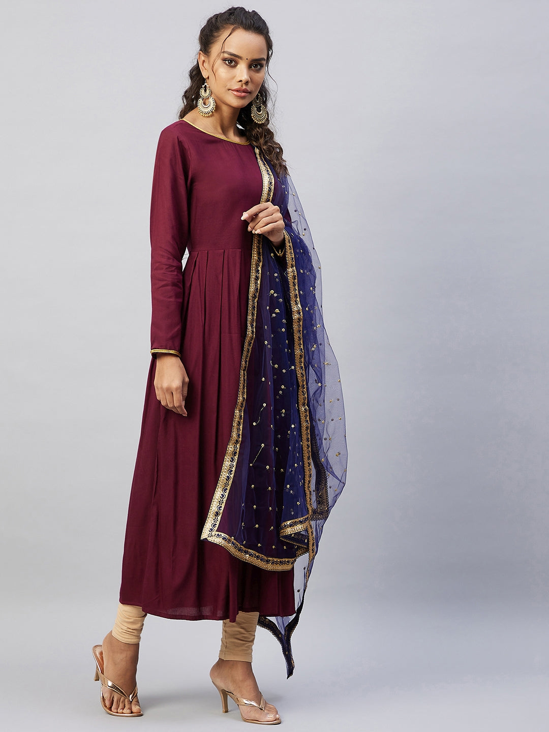 InWeave Women's Maroon Solid Long Kurta With Navy Net Dupatta - Swadesiicart
