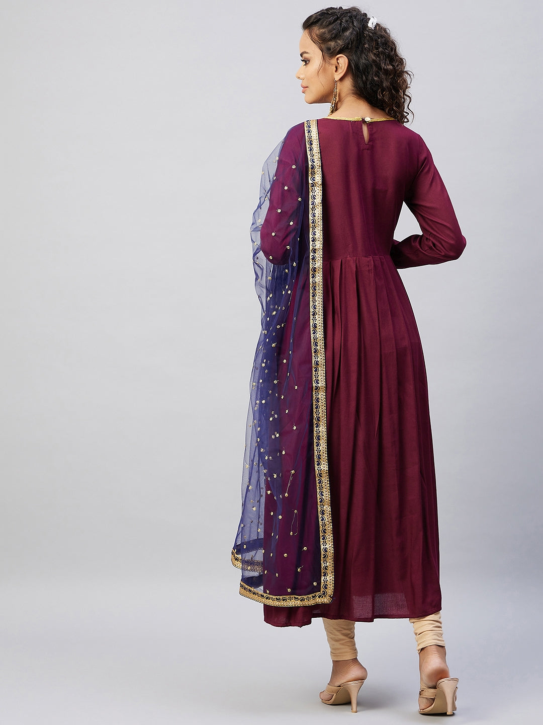 InWeave Women's Maroon Solid Long Kurta With Navy Net Dupatta - Swadesiicart