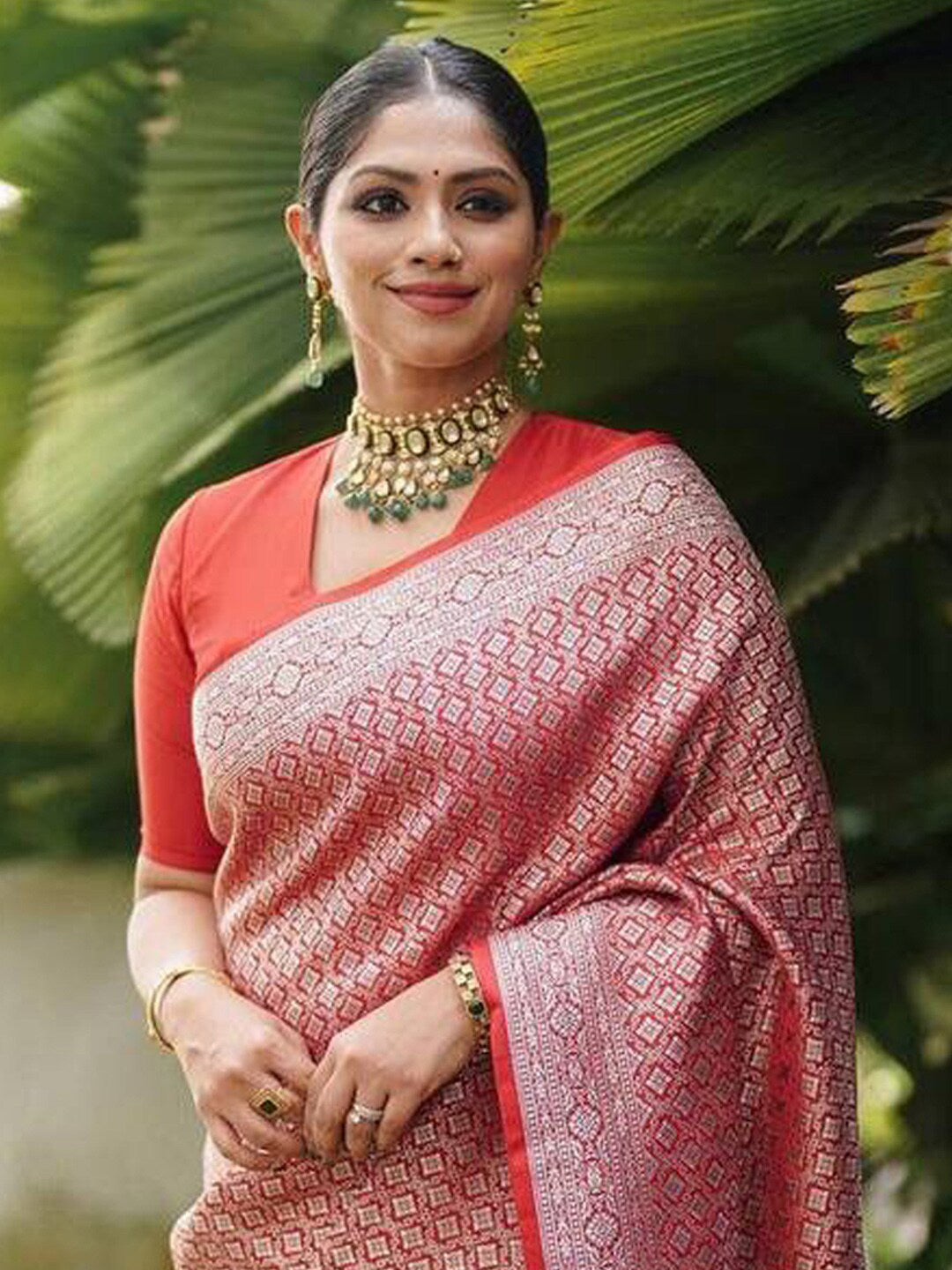 Kalini Ethnic Motifs Woven Design Zari Banarasi Saree | Swadesiicart
