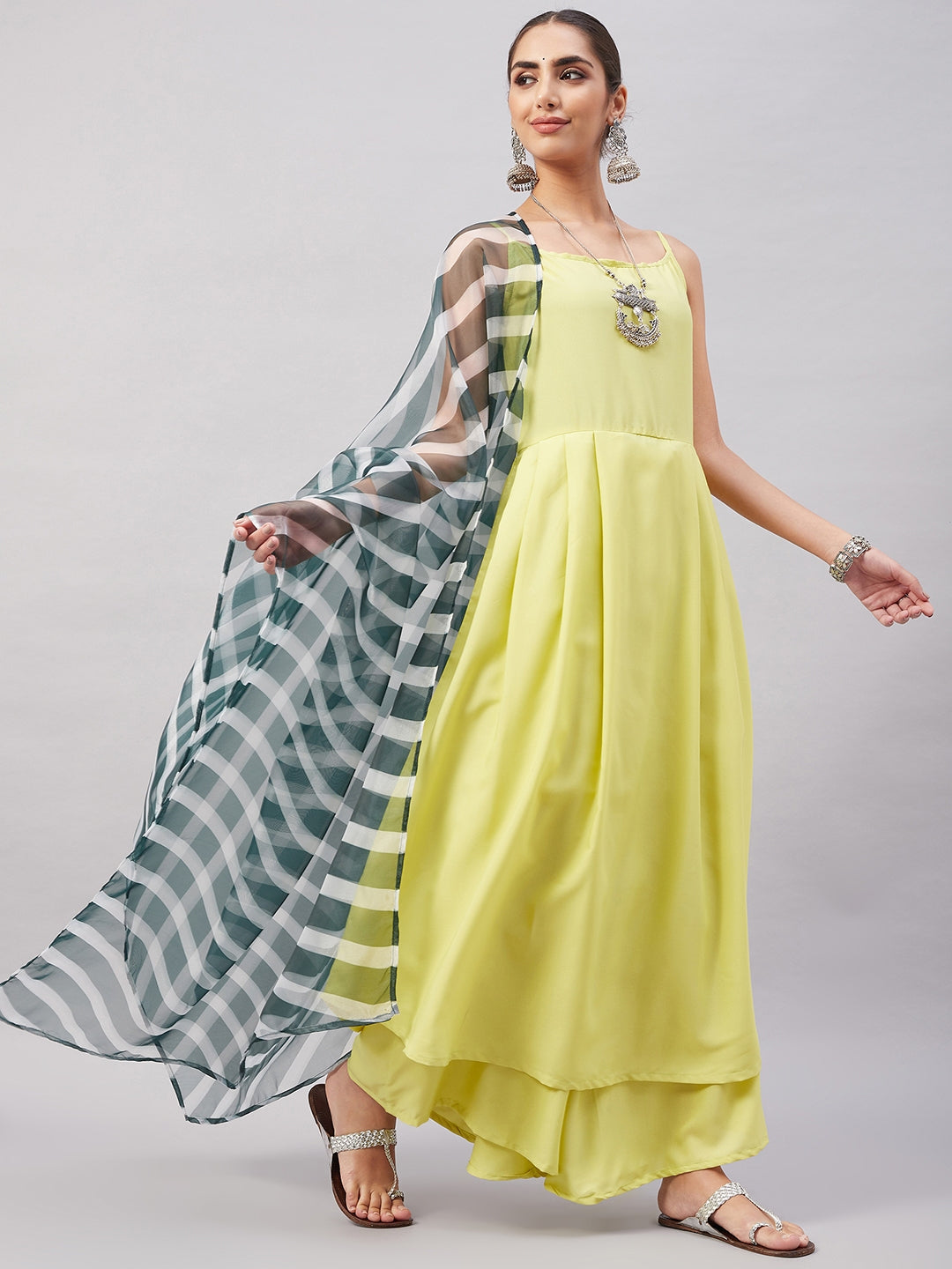 InWeave Women's Summer Yellow R Strappy Kurta Set With Green Leh Dupatta - Swadesiicart