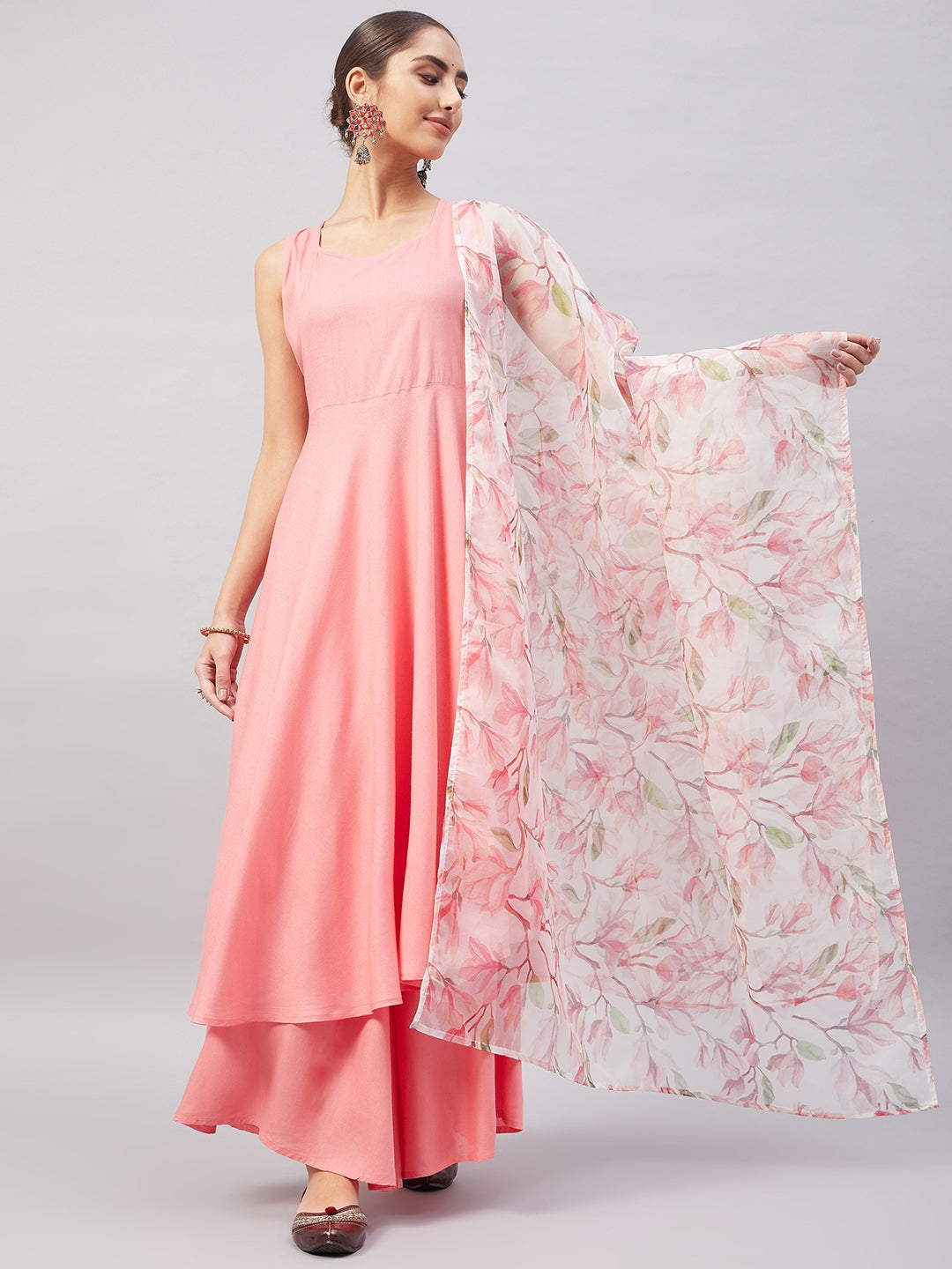 InWeave Women's Light Pink Sleeveless Kurta Set W White Peach Organza Dupatta - Swadesiicart