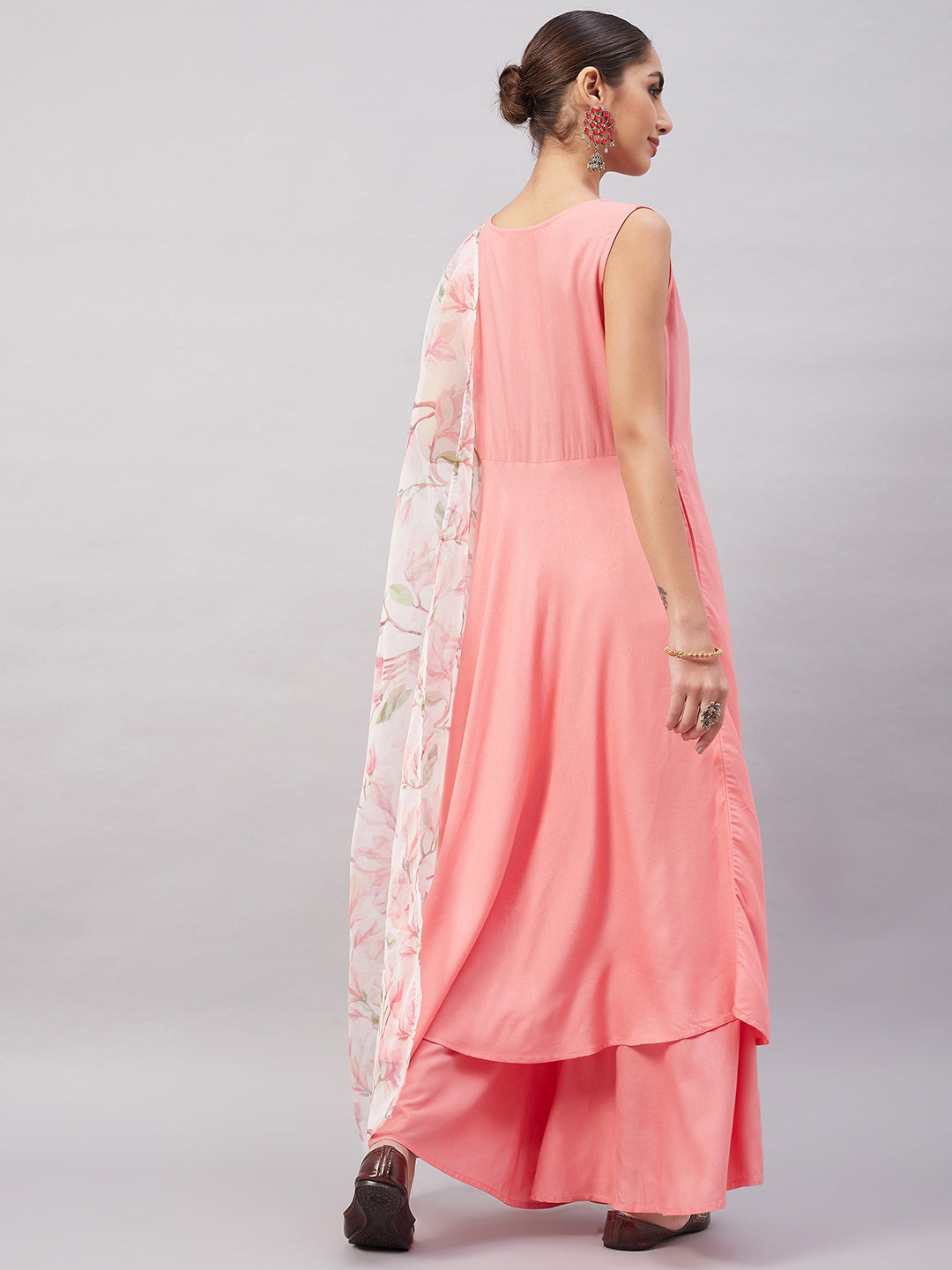 InWeave Women's Light Pink Sleeveless Kurta Set W White Peach Organza Dupatta - Swadesiicart