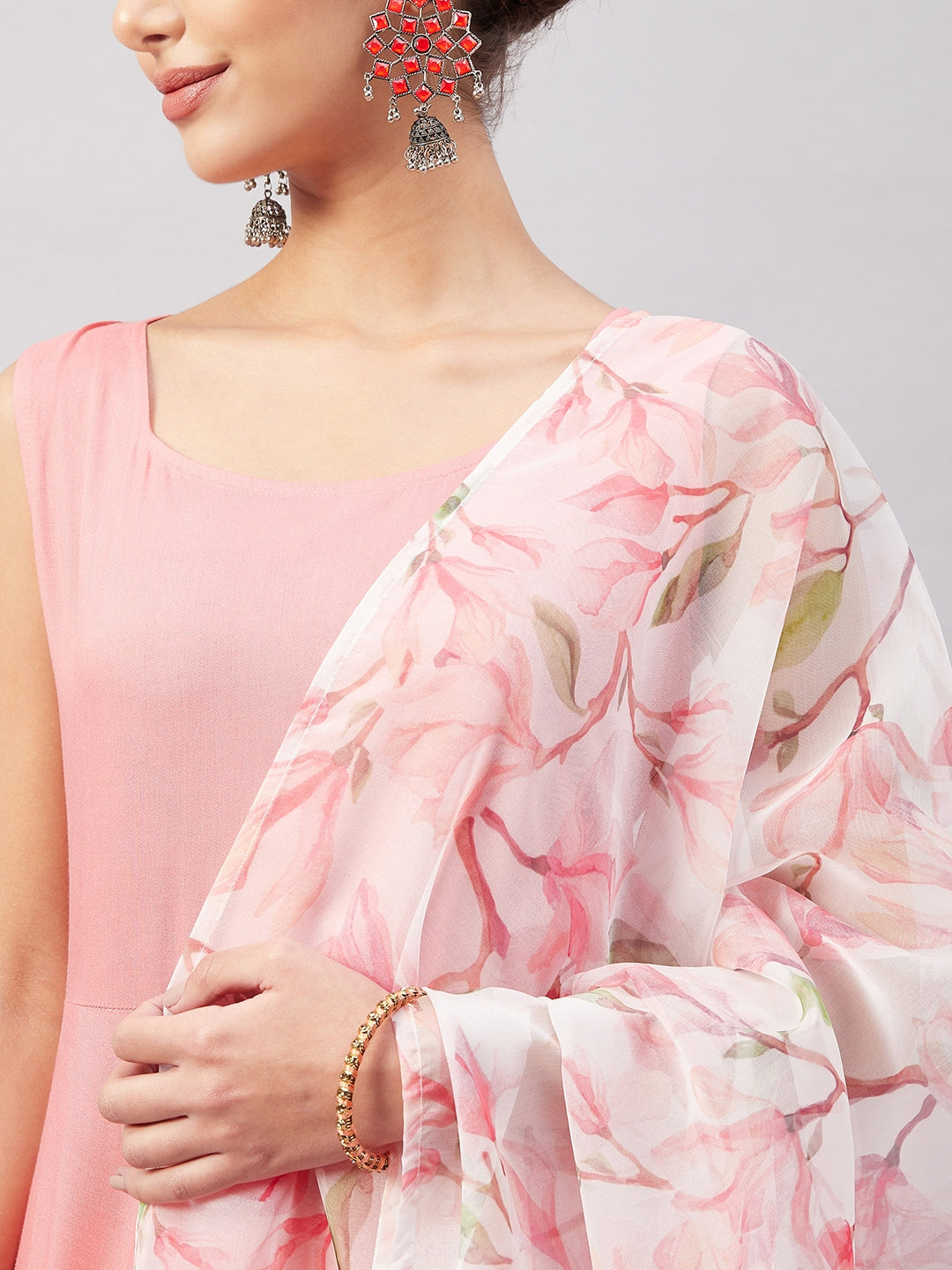 InWeave Women's Light Pink Sleeveless Kurta Set W White Peach Organza Dupatta - Swadesiicart