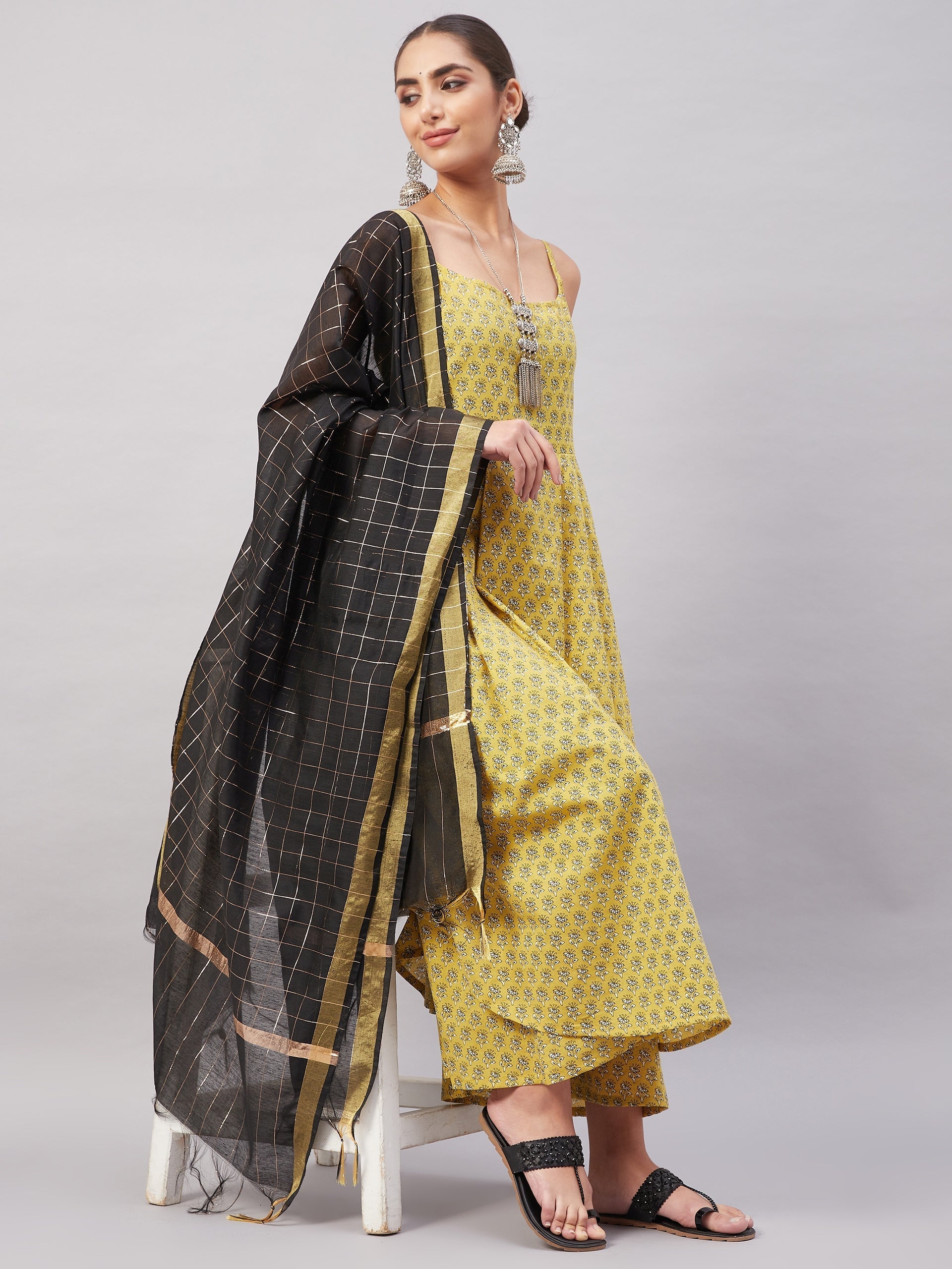 InWeave Women's Yelllow Floarl Print Strappy Set W Black Gold Check Dupatta - Swadesiicart