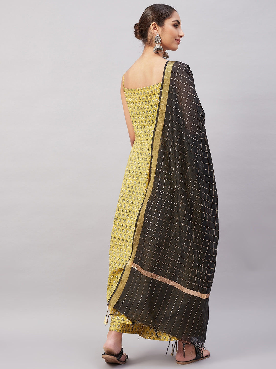 InWeave Women's Yelllow Floarl Print Strappy Set W Black Gold Check Dupatta - Swadesiicart