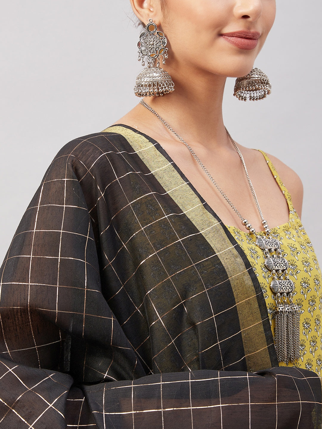 InWeave Women's Yelllow Floarl Print Strappy Set W Black Gold Check Dupatta - Swadesiicart