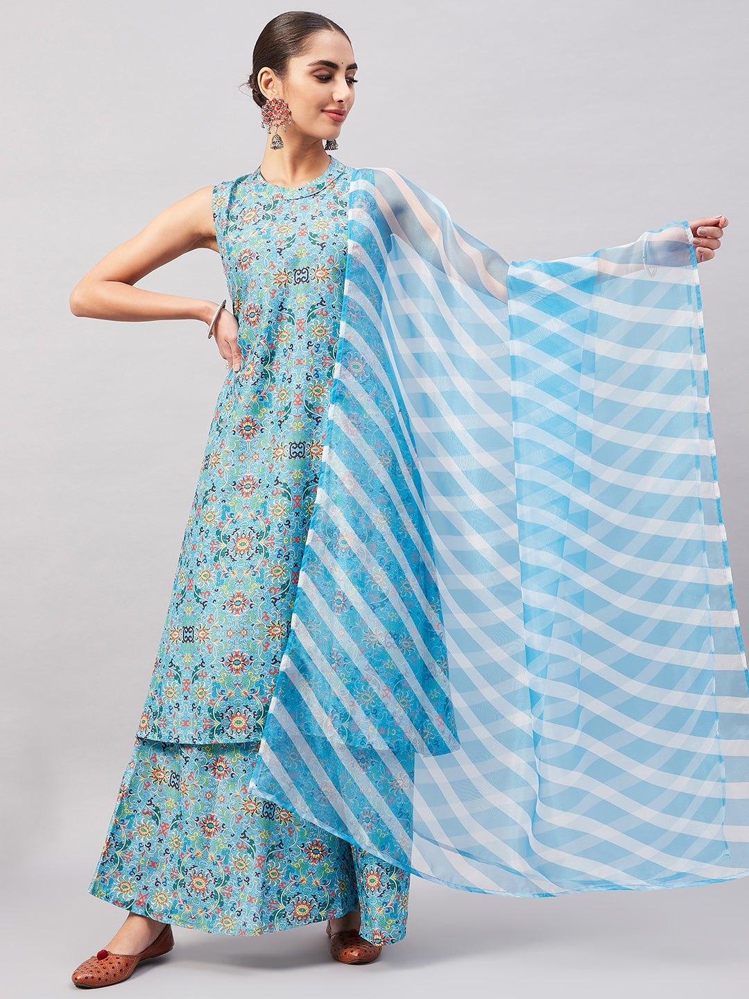 InWeave Women's Sky Blue Floral Halter Kurta Set W Sb Leh Organza Dupatta - Swadesiicart