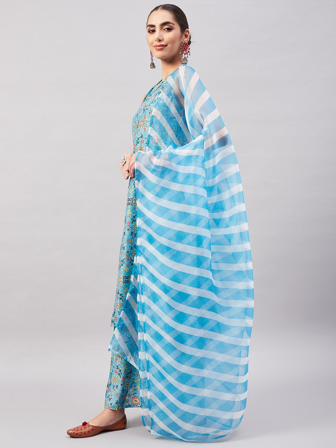InWeave Women's Sky Blue Floral Halter Kurta Set W Sb Leh Organza Dupatta - Swadesiicart