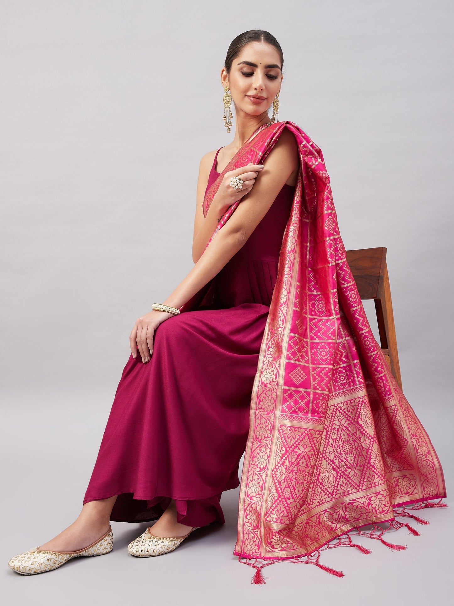 InWeave Women's Wine Solid Strappy Set With Pink Brocade Dupatta - Swadesiicart