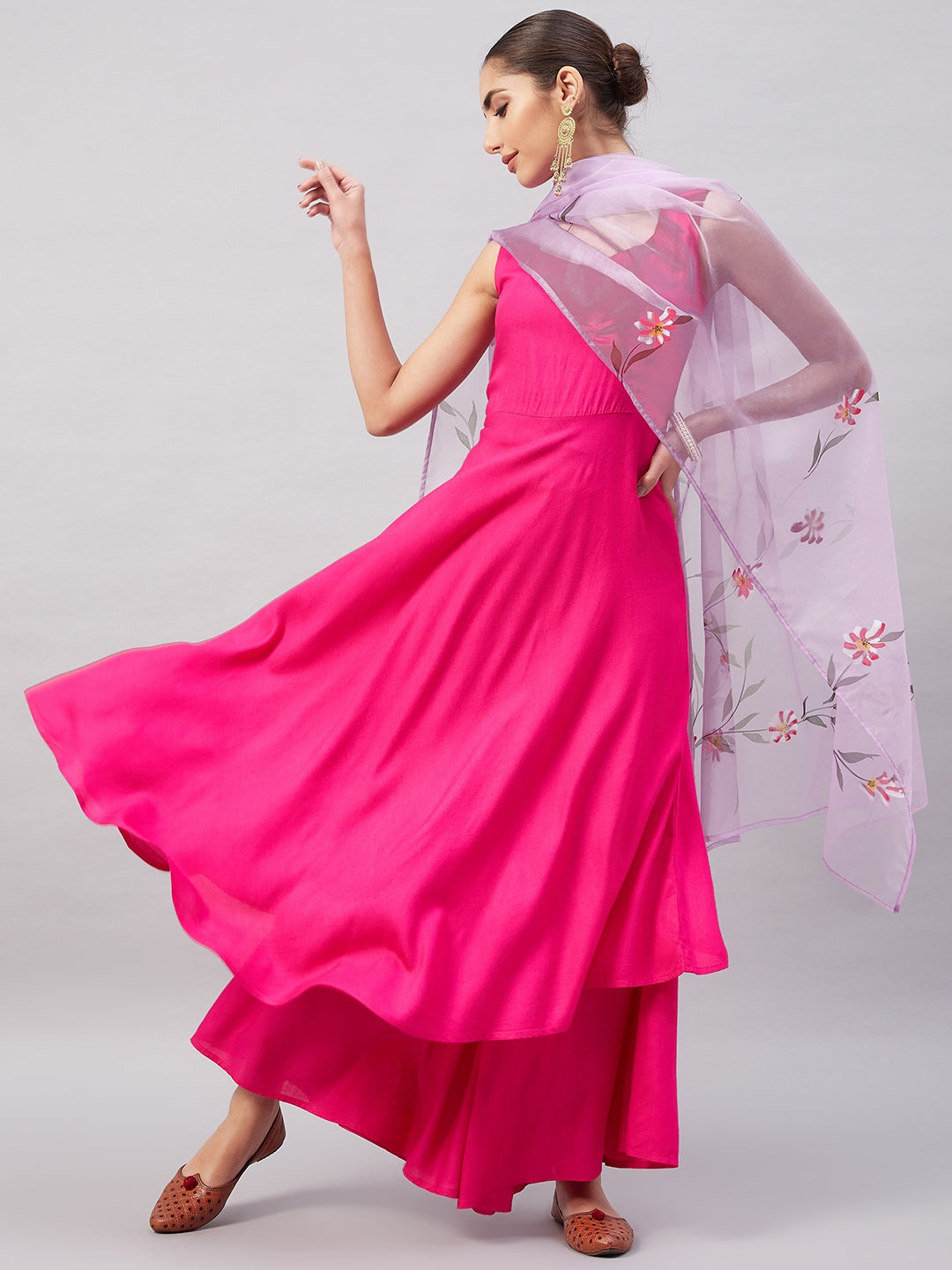 InWeave Women's Fuchsia Sleeveless Kurta Set W Mauve Handpaint Organza Dupatta - Swadesiicart