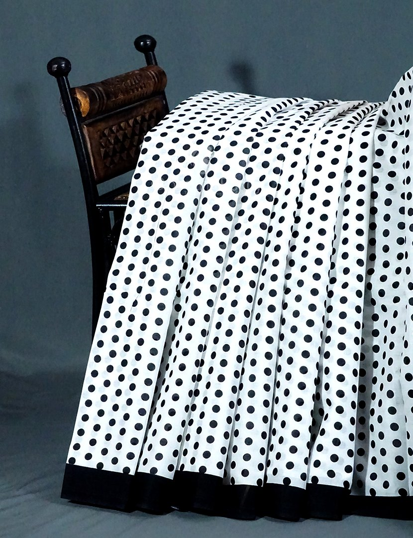 White And Black Block Print Pure Mulmul Cotton Saree By Gayathri Reddy Designer Studio | Swadesiicart