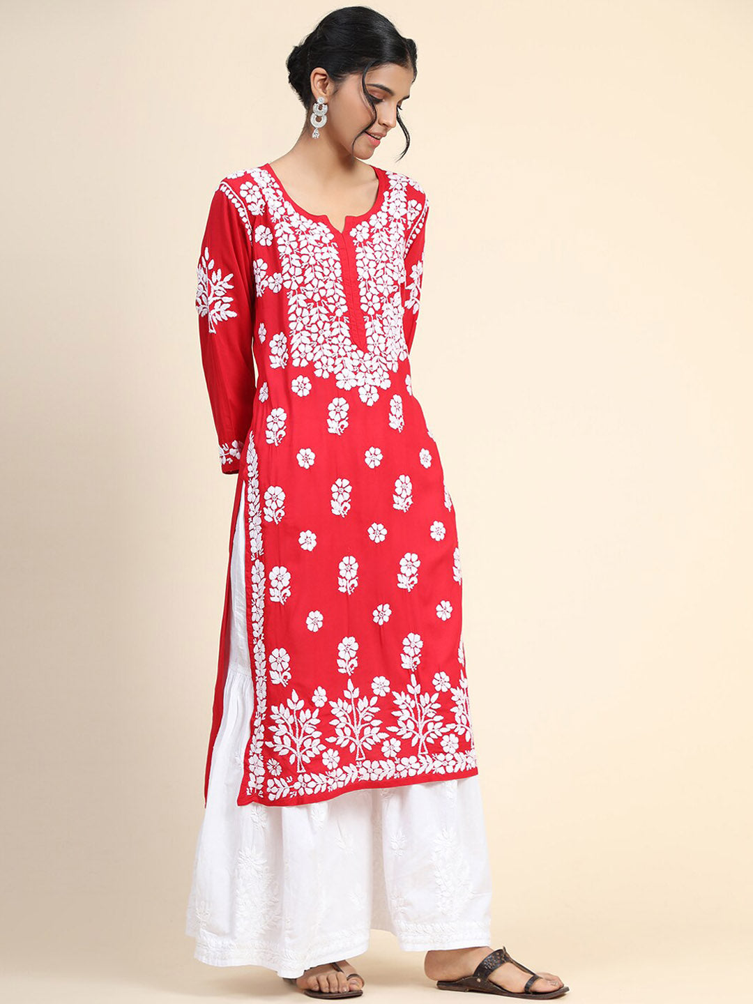 HOUSE OF KARI Women Embroidered Chikankari Cotton Kurta | Swadesiicart
