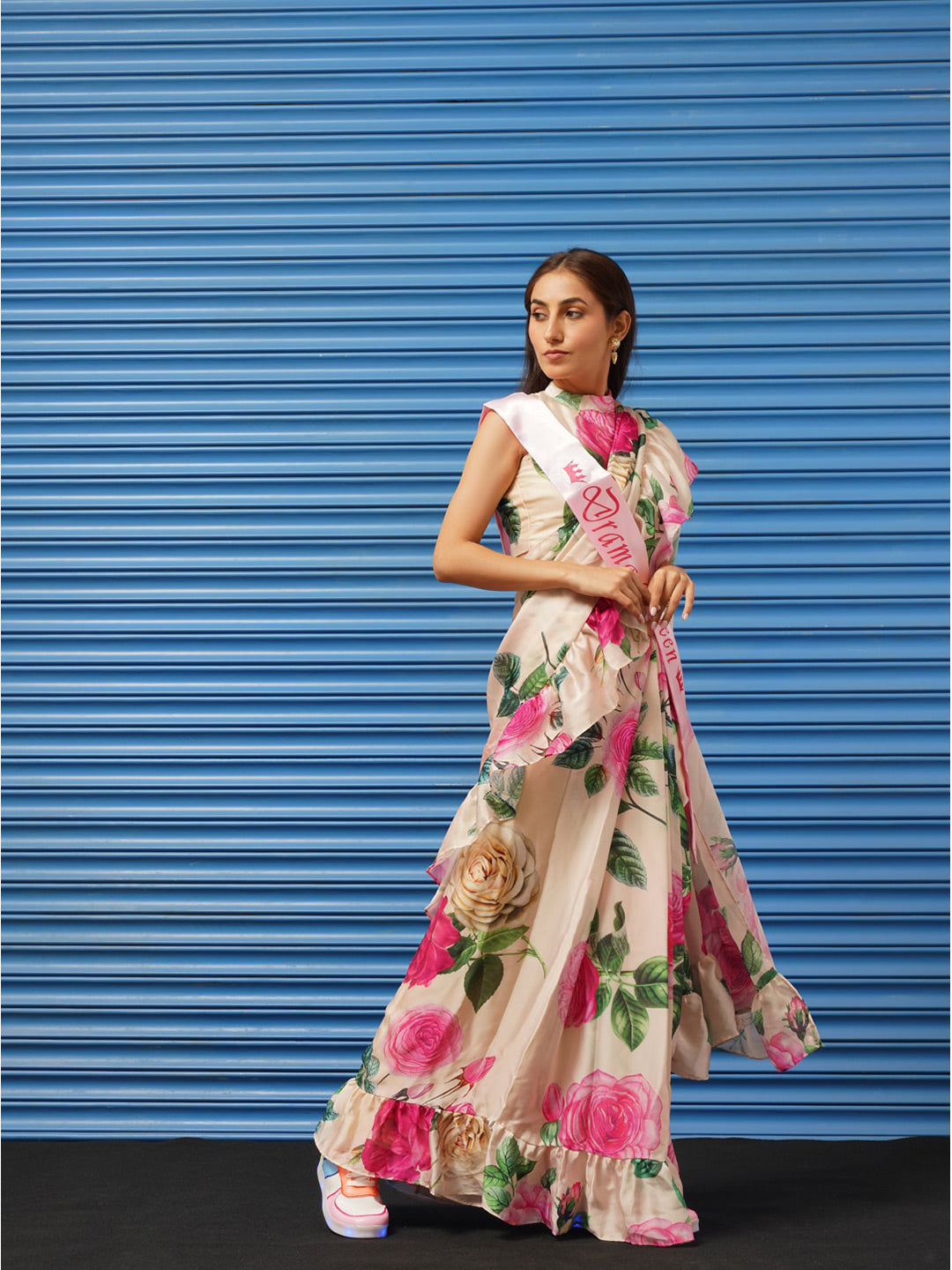 Tikhi Imli Floral Printed Poly Crepe Saree | Swadesiicart
