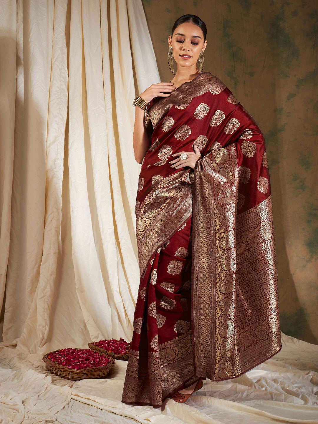 Sangria Maroon Ethnic Motifs Woven Design Zari Banarasi Saree | Swadesiicart
