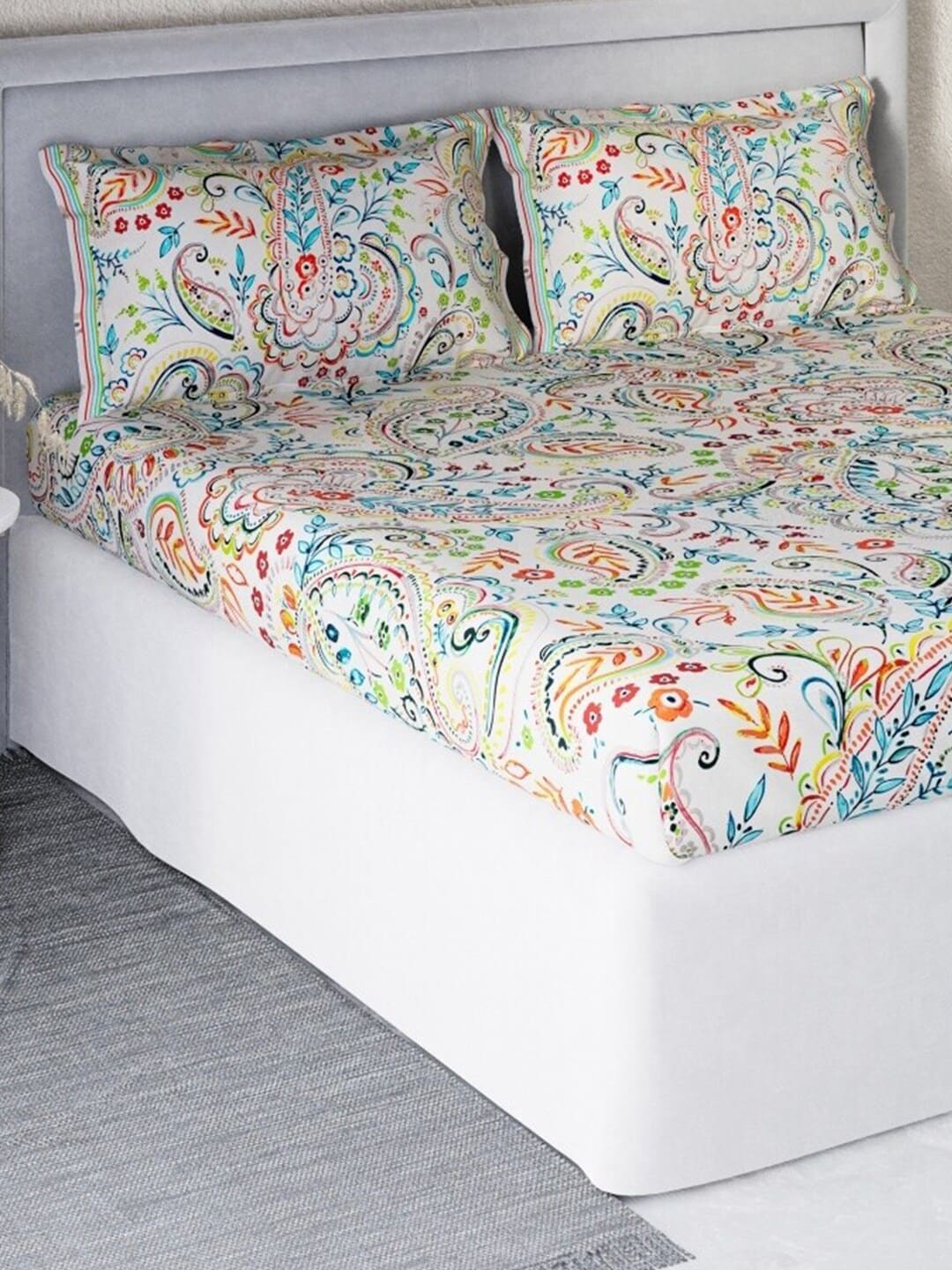 DDecor White & Turquoise Blue Motifs 140 TC Cotton Queen Bedsheet with 2 Pillow Covers - Swadesiicart