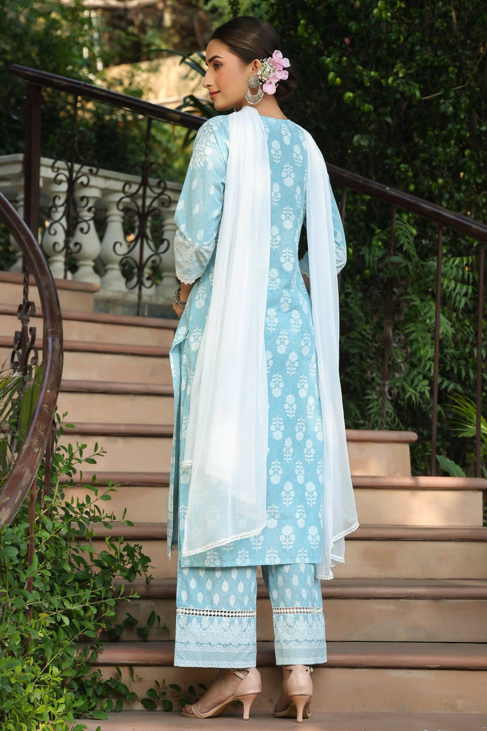 Juniper Women's Skyblue Printed Straight Kurta Sets | Swadesiicart