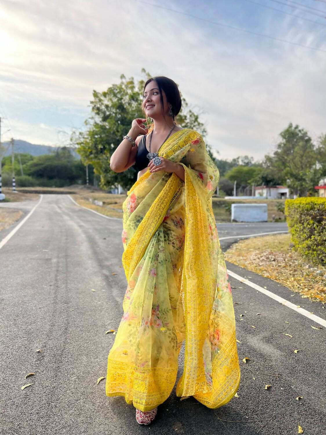 Vamsee Yellow Organza Saree - Swadesiicart