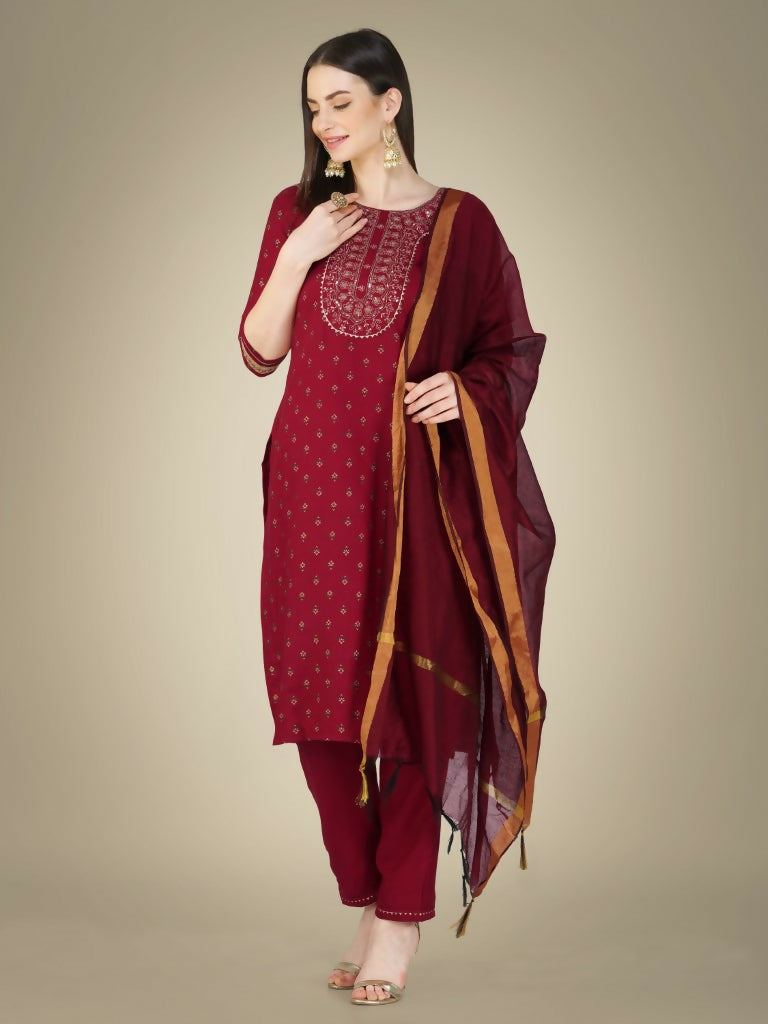 Jyoti Fashion Women's Maroon Cotton Magic Slub Embroidery & Sequence work Kurta with Trouser & Dupatta | Swadesiicart