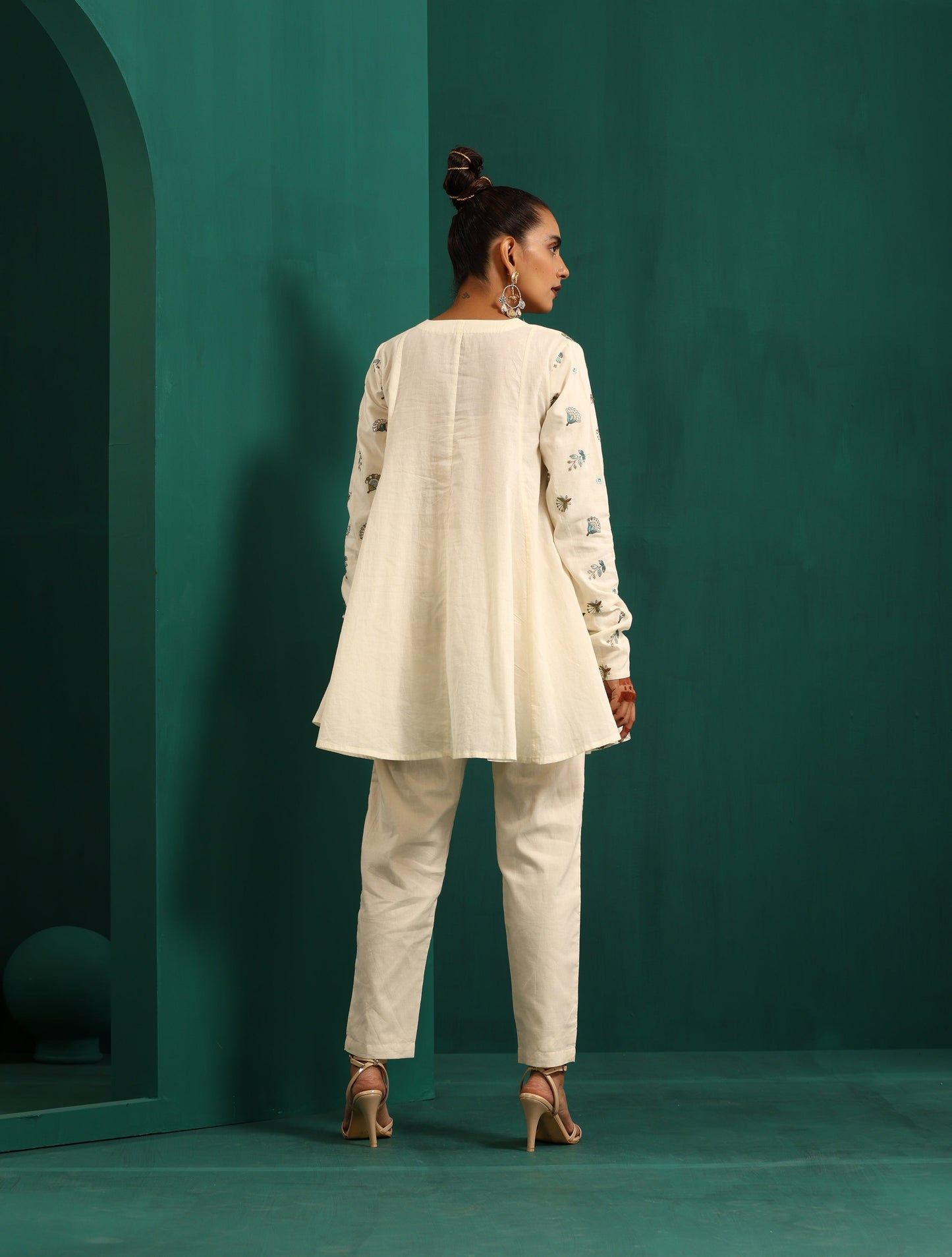 trueBrowns Ivory Blue Floral Cotton Flared Co-ord Set - Swadesiicart