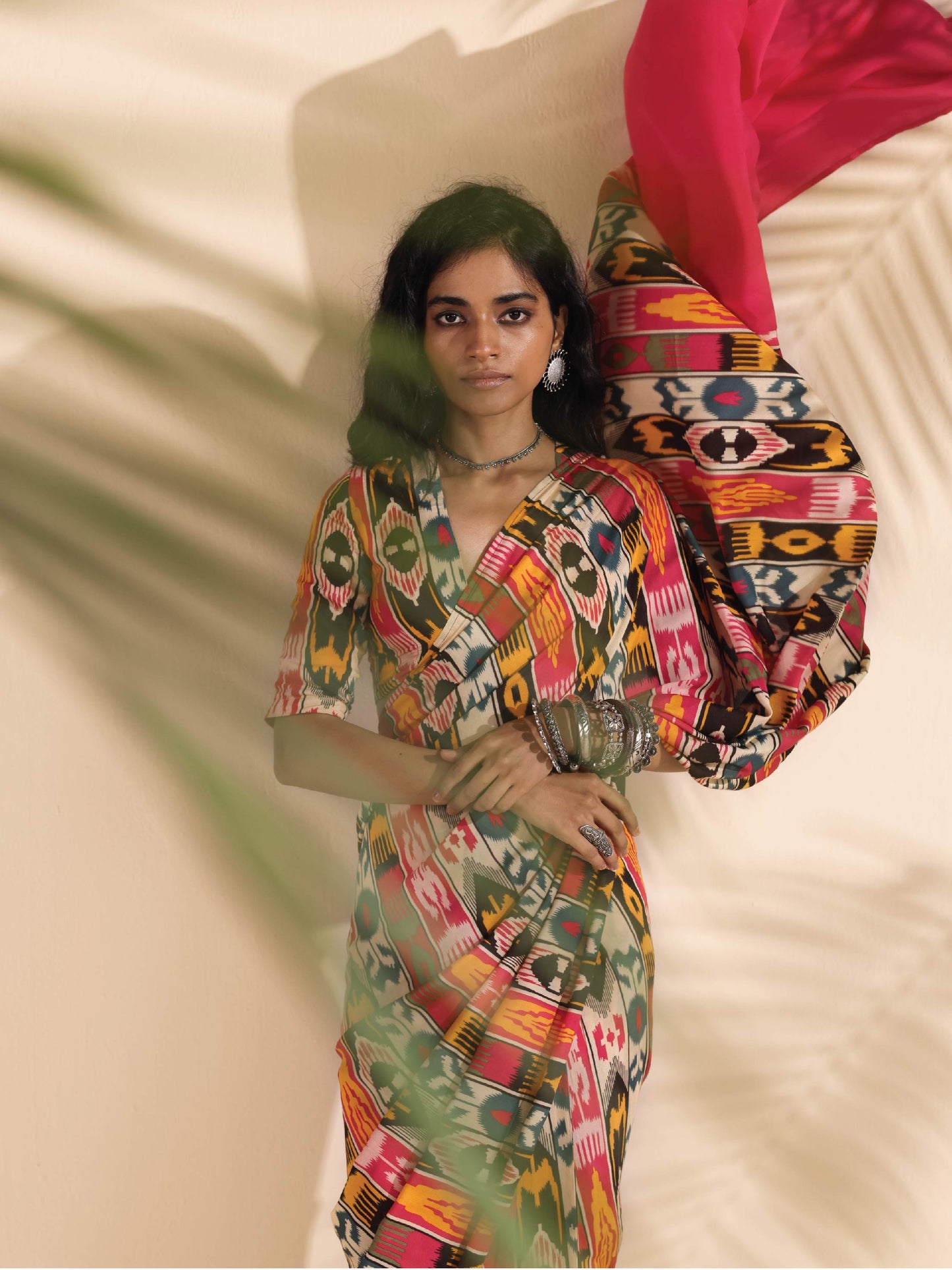 trueBrowns Cola Pink Muslin Ikat Saree | Swadesiicart