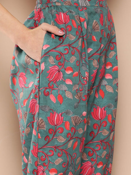 Ahalyaa Women Floral Printed Regular Gotta Patti Kurta with Trousers | Swadesiicart