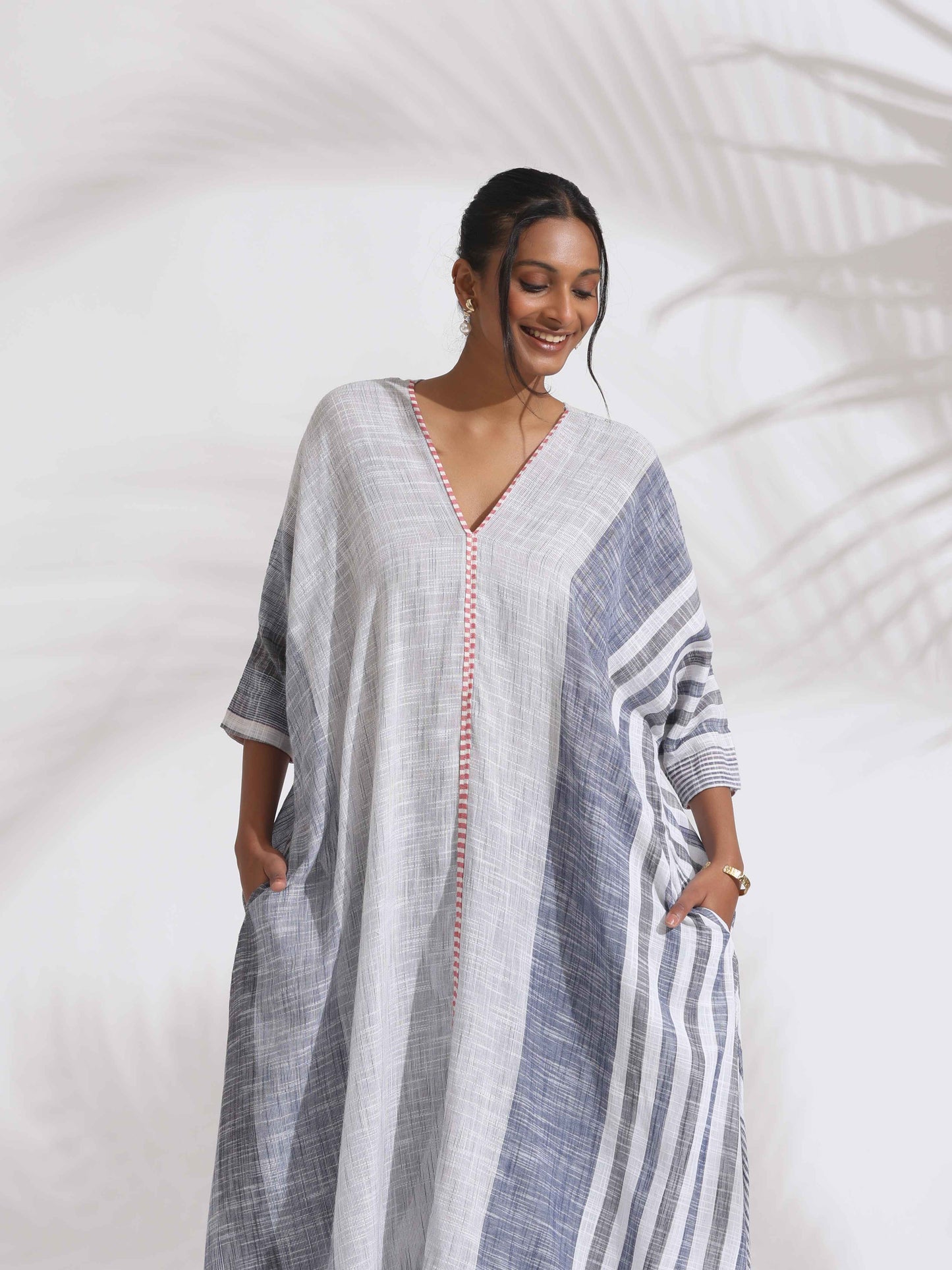 trueBrowns Off-White Cotton Multi Stripe Flared Kurta Set | Swadesiicart