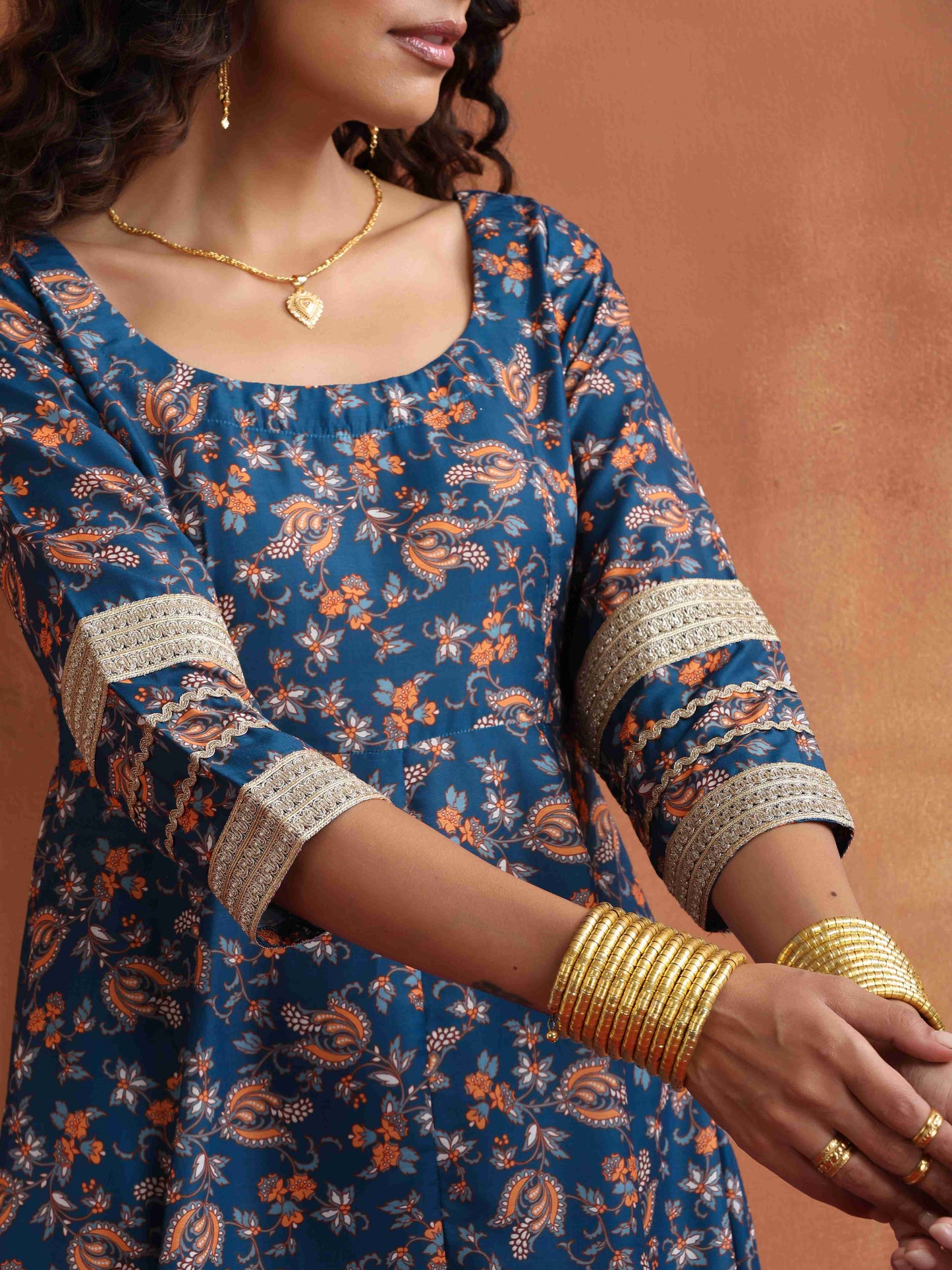 trueBrowns Blue Print Flared Anarakali Kurta Set | Swadesiicart