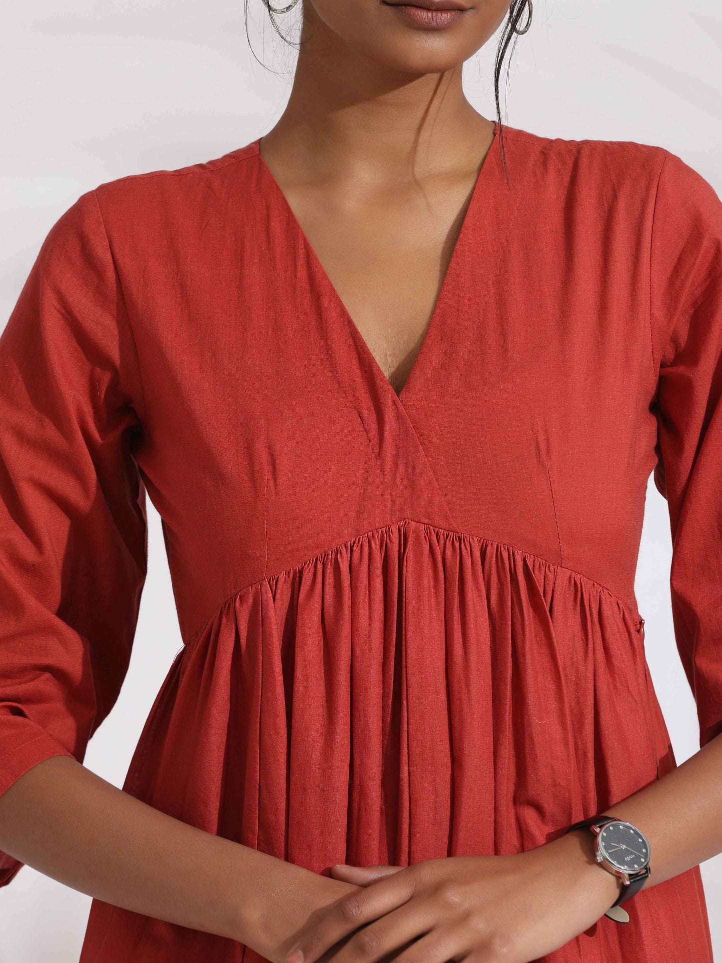 trueBrowns Red Cotton Print Flared Kurta Set | Swadesiicart