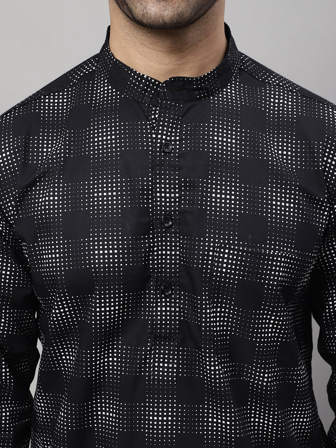 Even Apparels Black Pure Cotton Kurta With Band Collar | Swadesiicart
