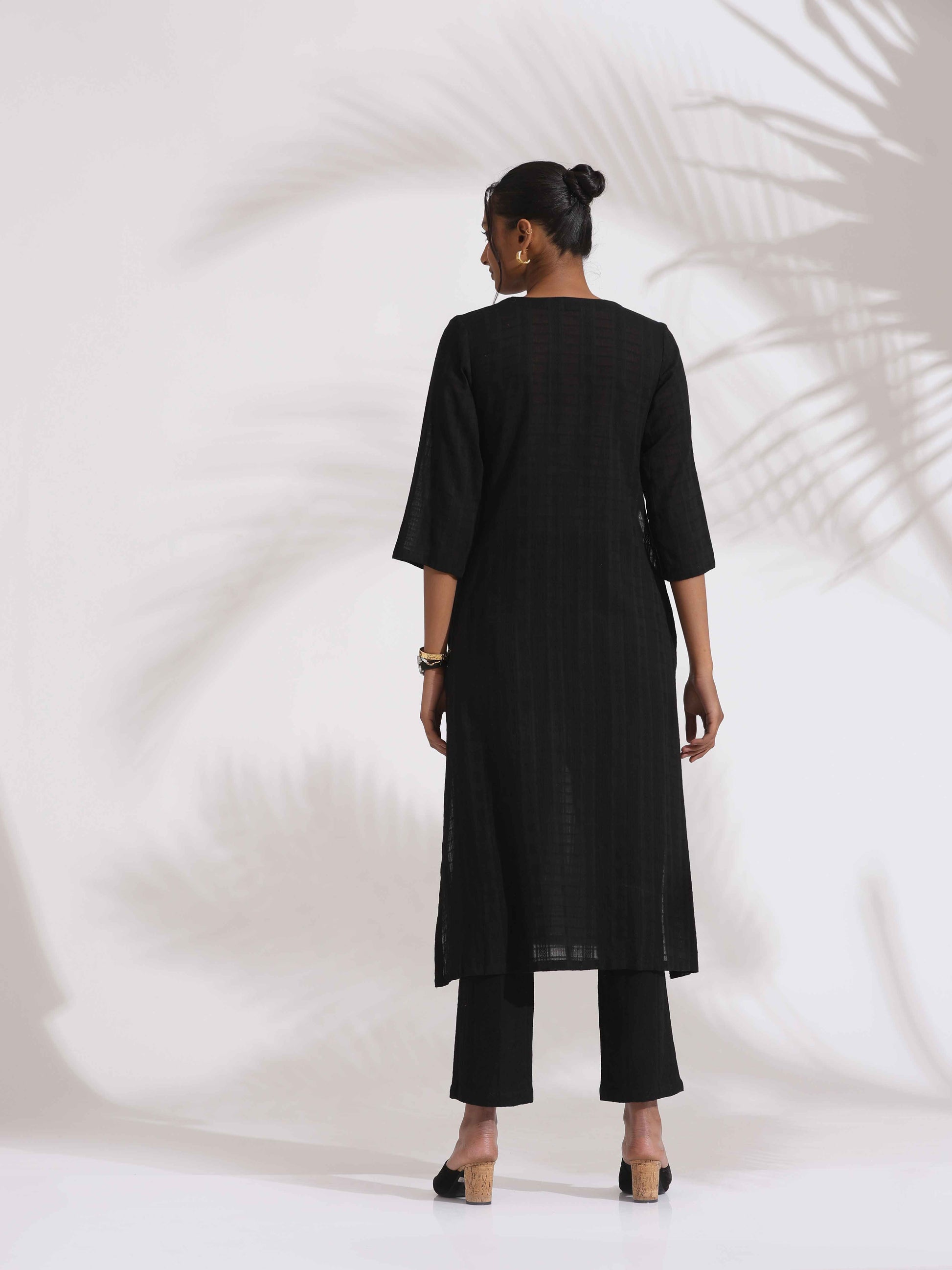 trueBrowns Black Cotton High Slit Kurta Set | Swadesiicart