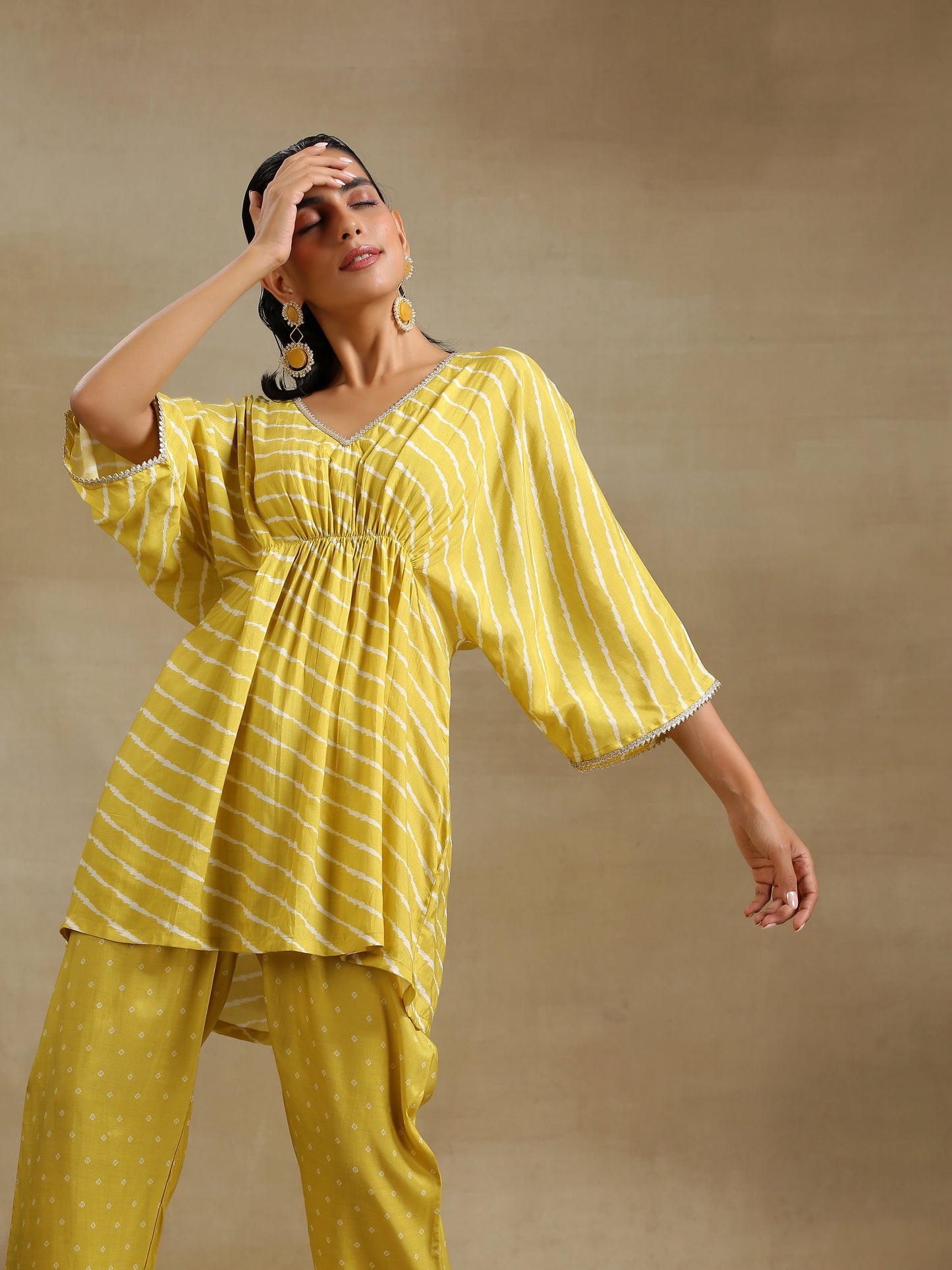 trueBrowns Lime Green Bandhani Printed Silk Drop Shoulder Co-Ord Set - Swadesiicart
