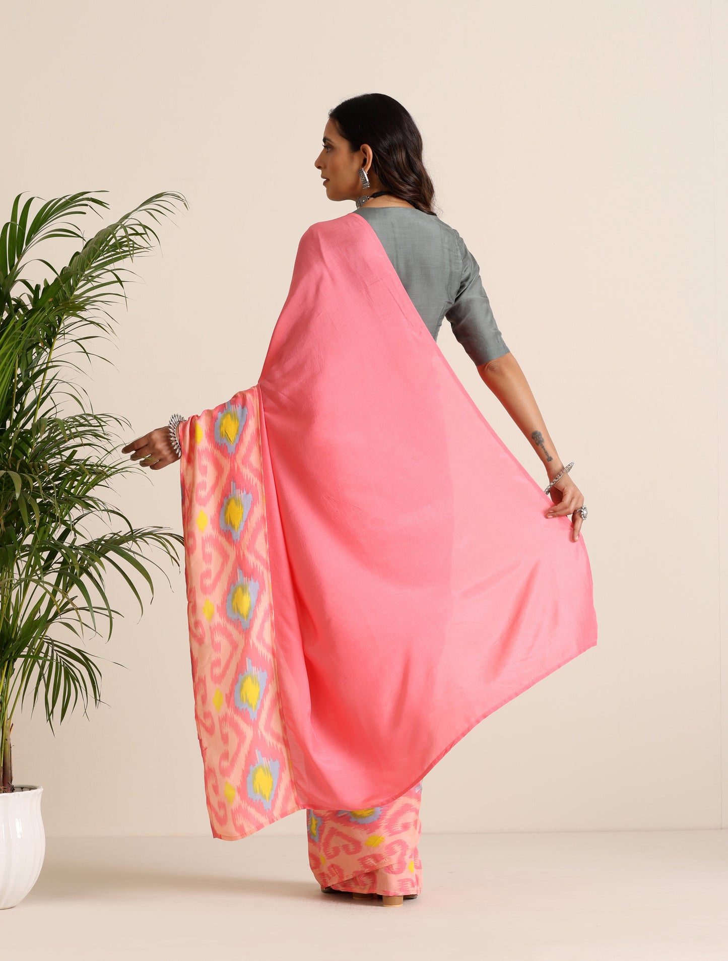 trueBrowns Pink Lime Muslin Ikat Saree | Swadesiicart