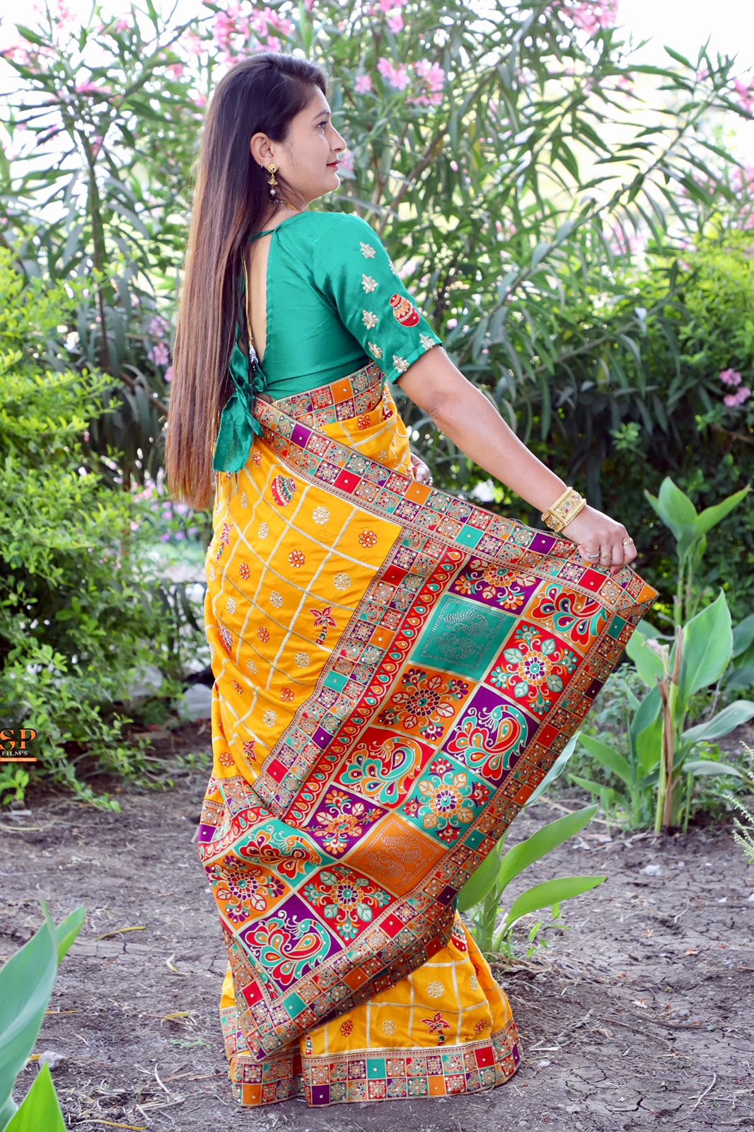 Lorenvalley Fashion Premium Yellow Dola Silk Embroidery and Diamond work with Jacquard Lace Border Saree - Swadesiicart