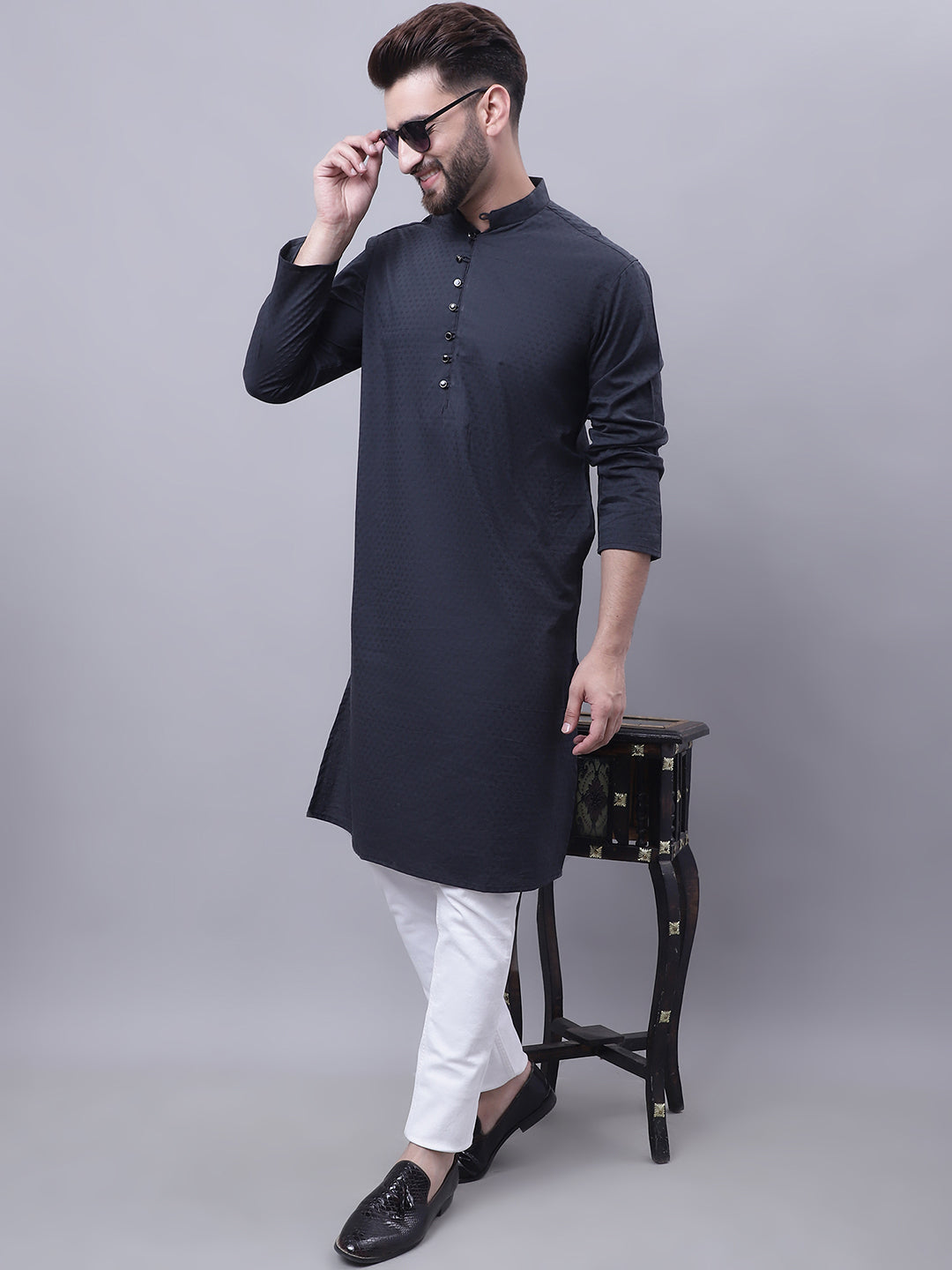 Even Apparels Black Pure Cotton Kurta With Band Collar | Swadesiicart