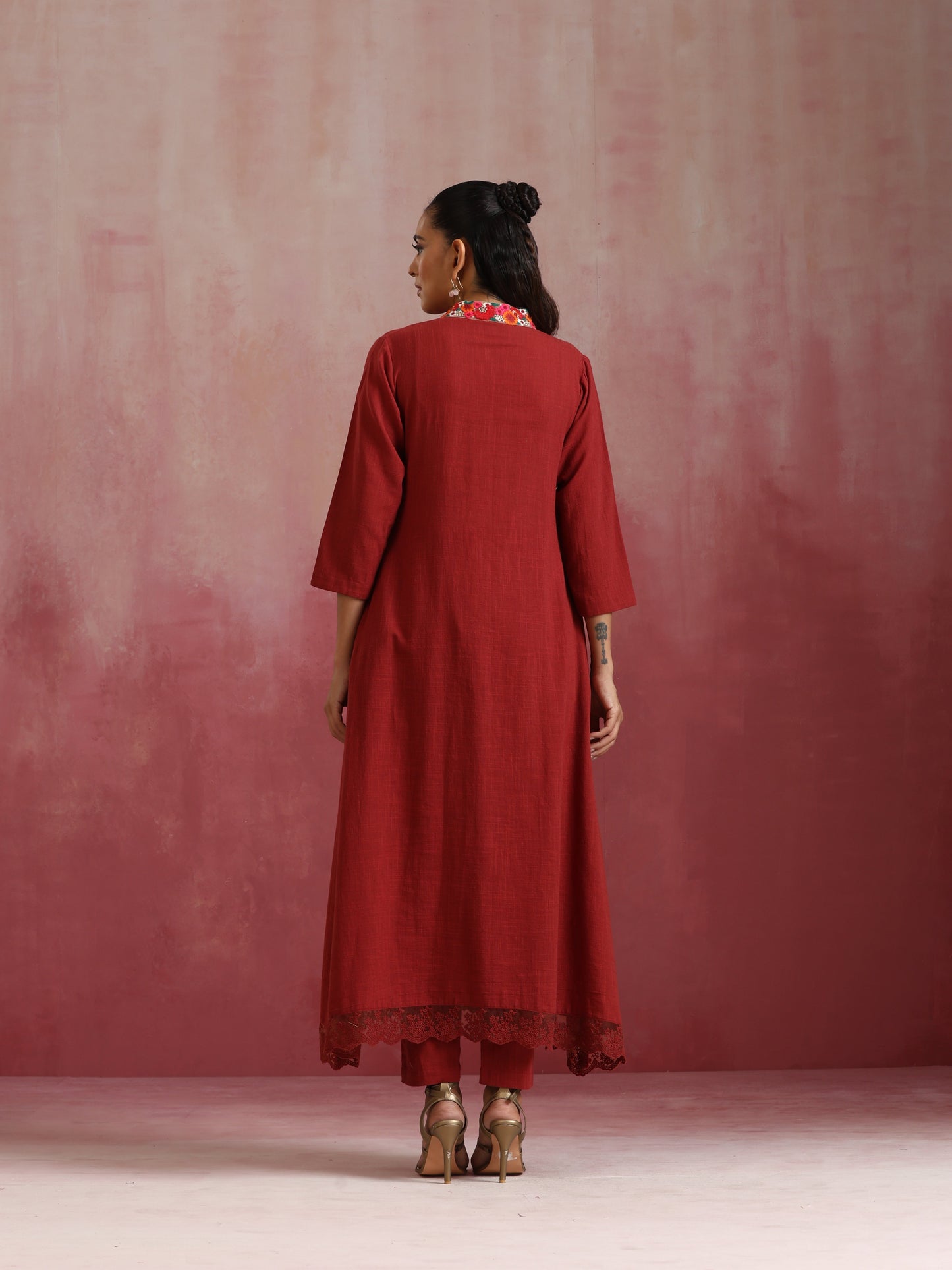 trueBrowns Maroon Cotton Dobby Kurta Set | Swadesiicart