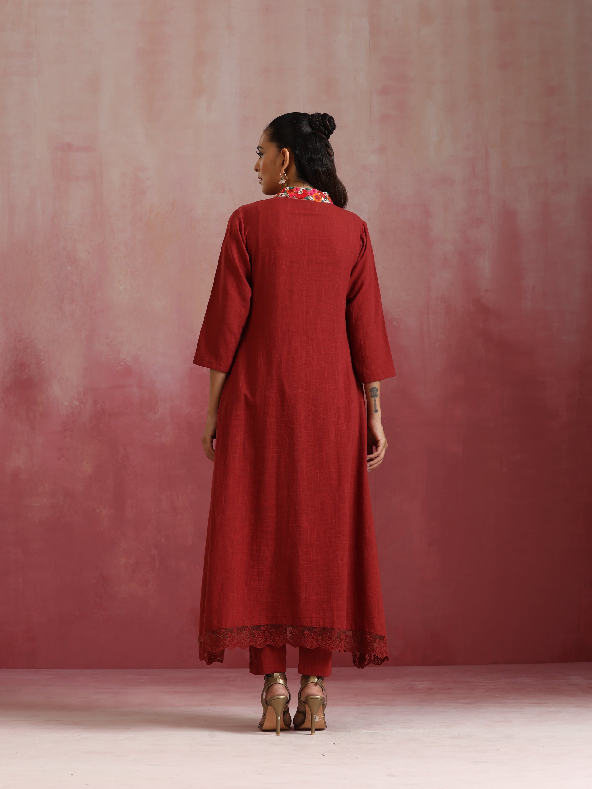 trueBrowns Maroon Cotton Dobby Kurta Set | Swadesiicart