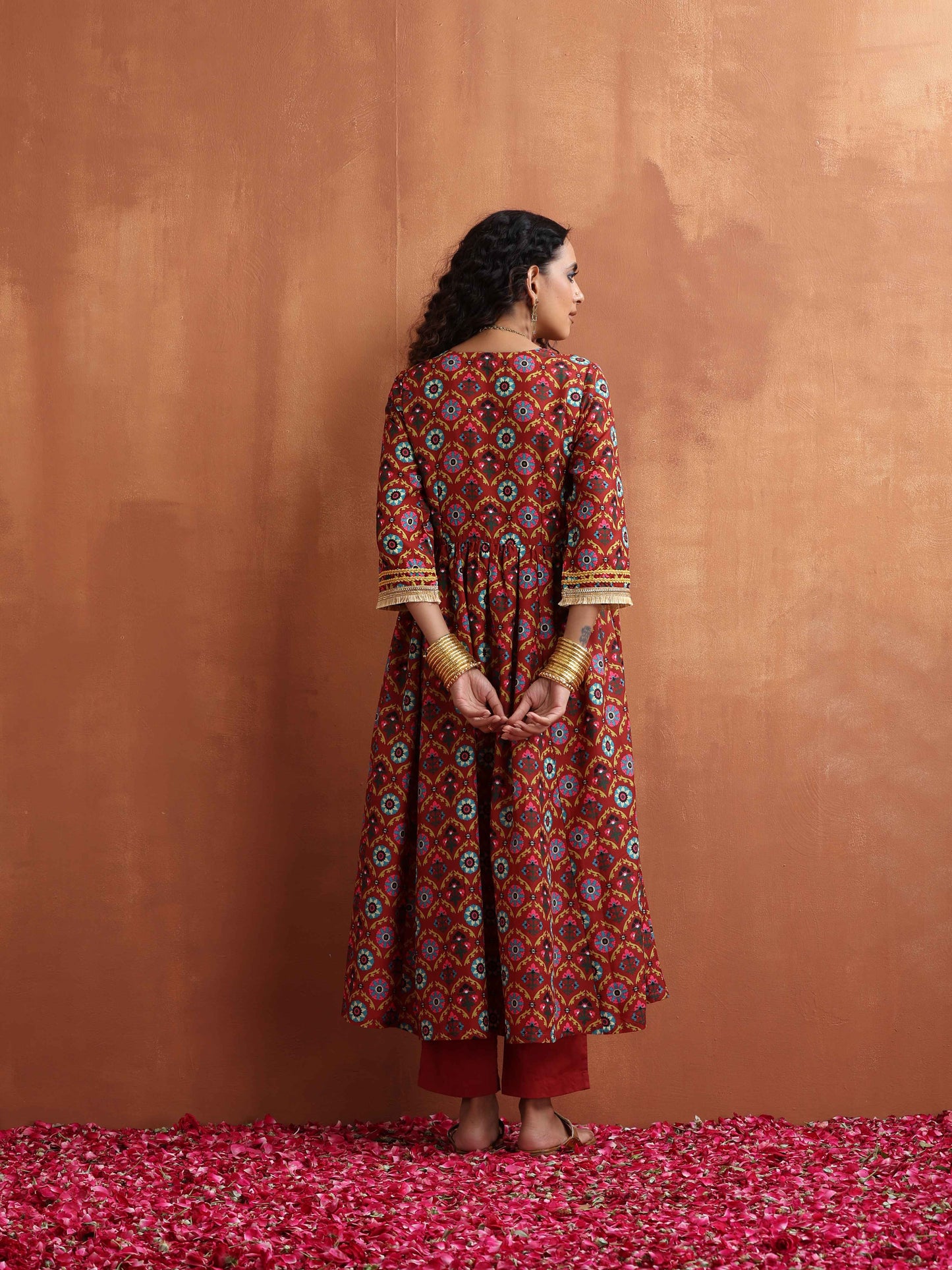 trueBrowns Maroon Flared Anarkali Kurta Set | Swadesiicart