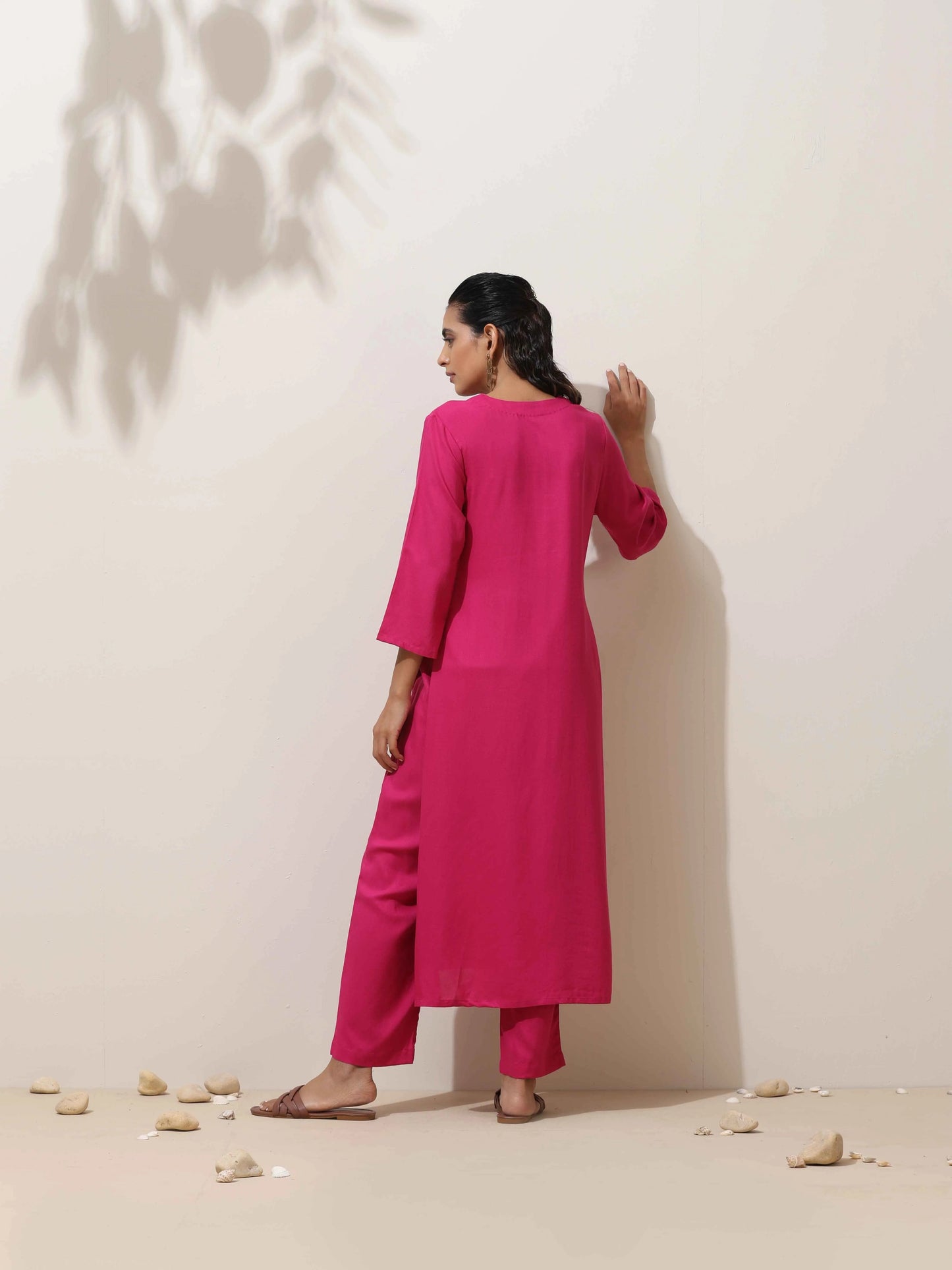 trueBrowns Pink Viscose Kurta Pant Set | Swadesiicart