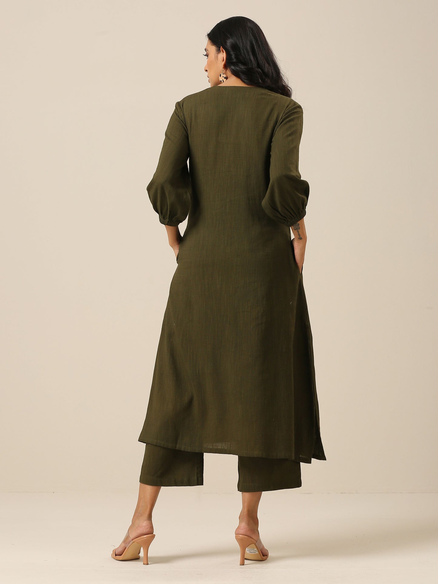 trueBrowns Olive Green Slub Texture Kurta Pant Set | Swadesiicart