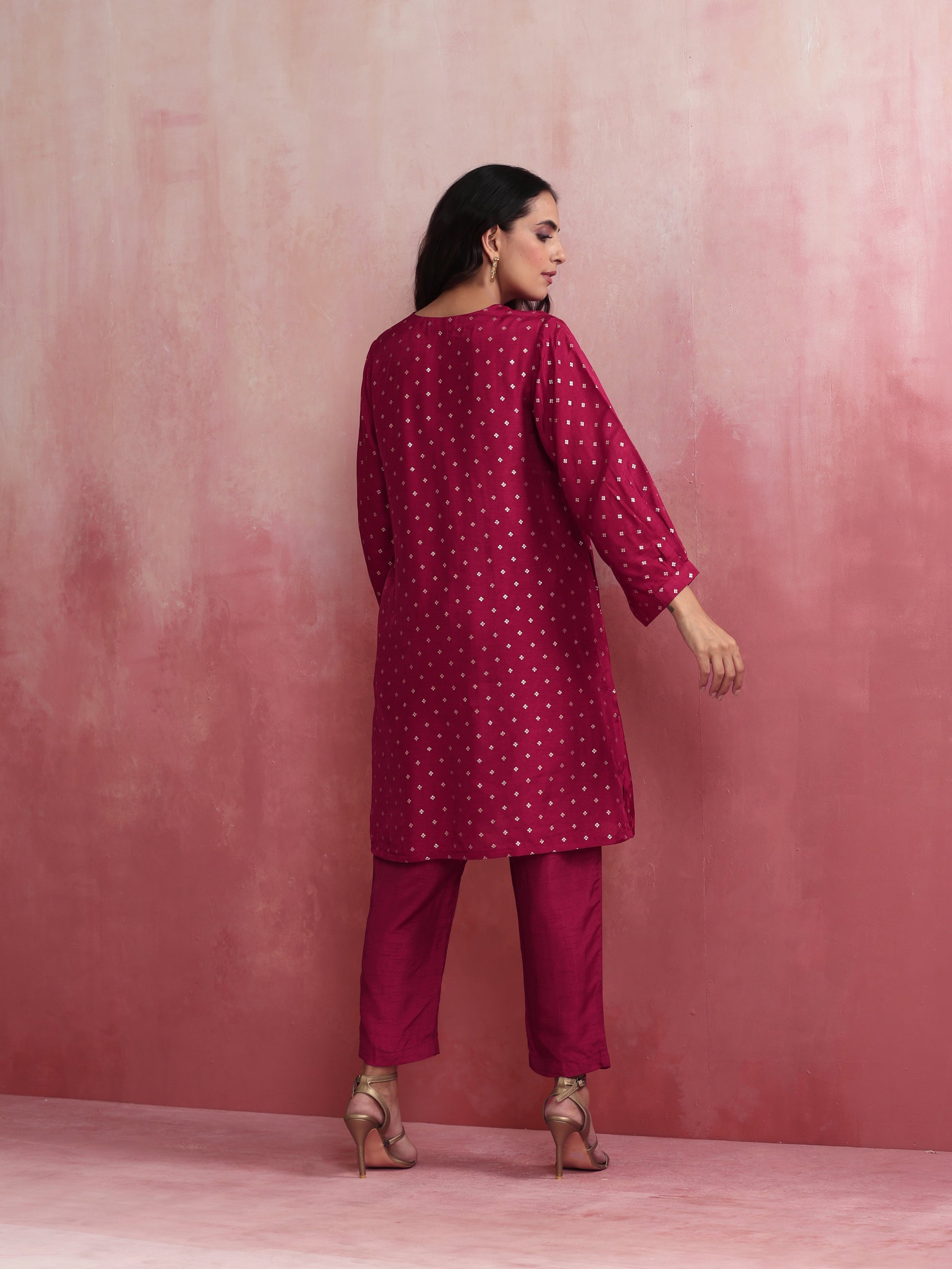 trueBrowns Pink Viscose Silk Kurta Co-ord Set - Swadesiicart
