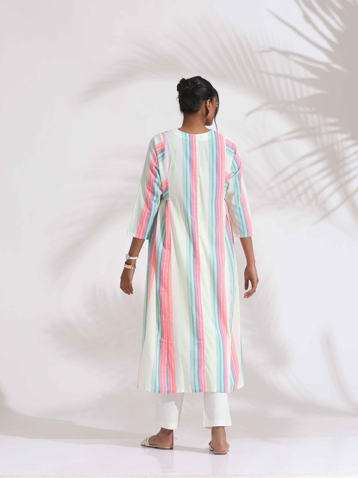 trueBrowns Off-White Cotton Multi Stripe Flared Kurta Set | Swadesiicart